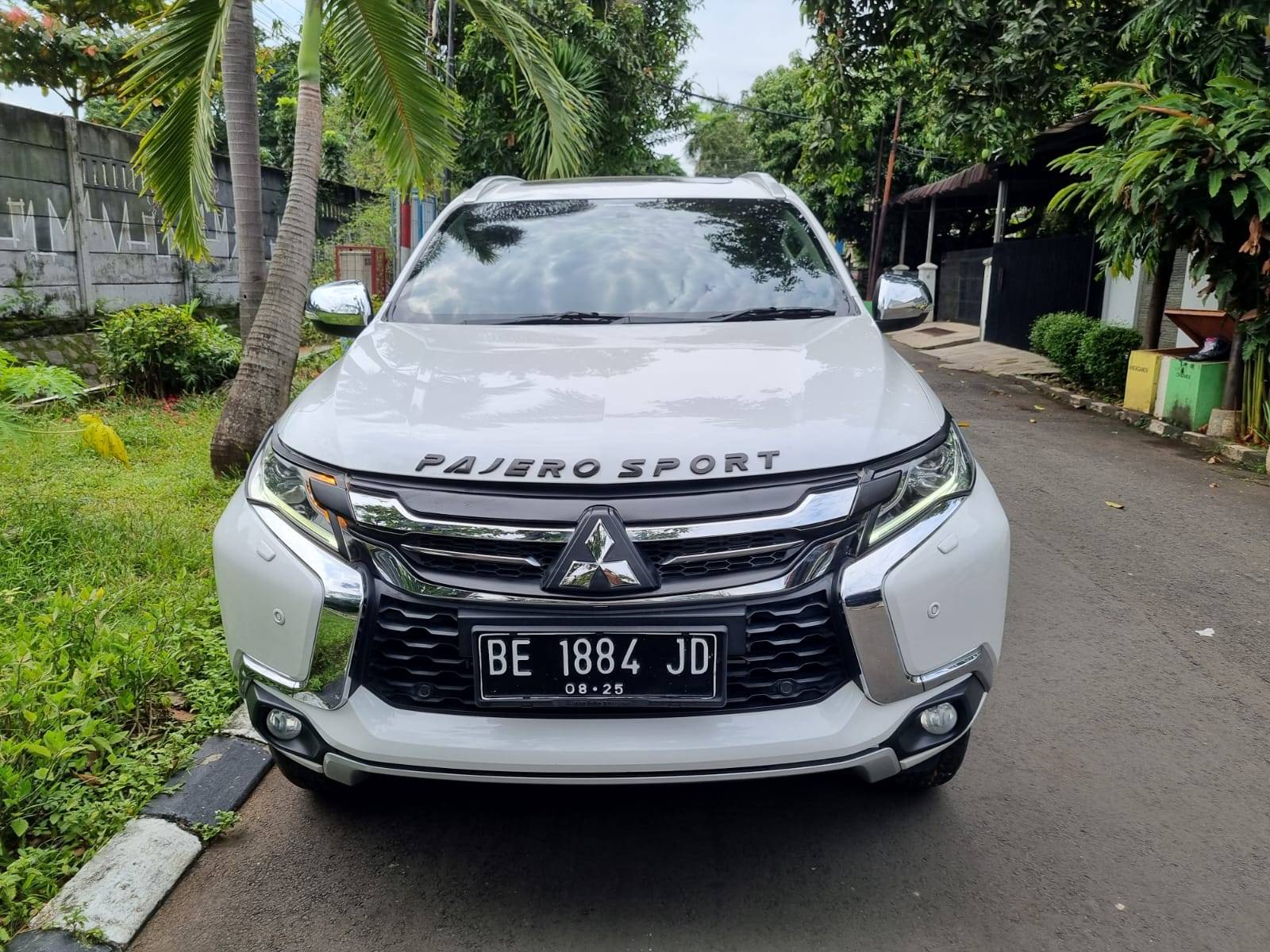 2019 Mitsubishi Pajero Sport Dakar Ultimate AT 4x2 Bekas 2019 Mitsubishi Pajero Sport Dakar Ultimate AT 4x2 Bekas