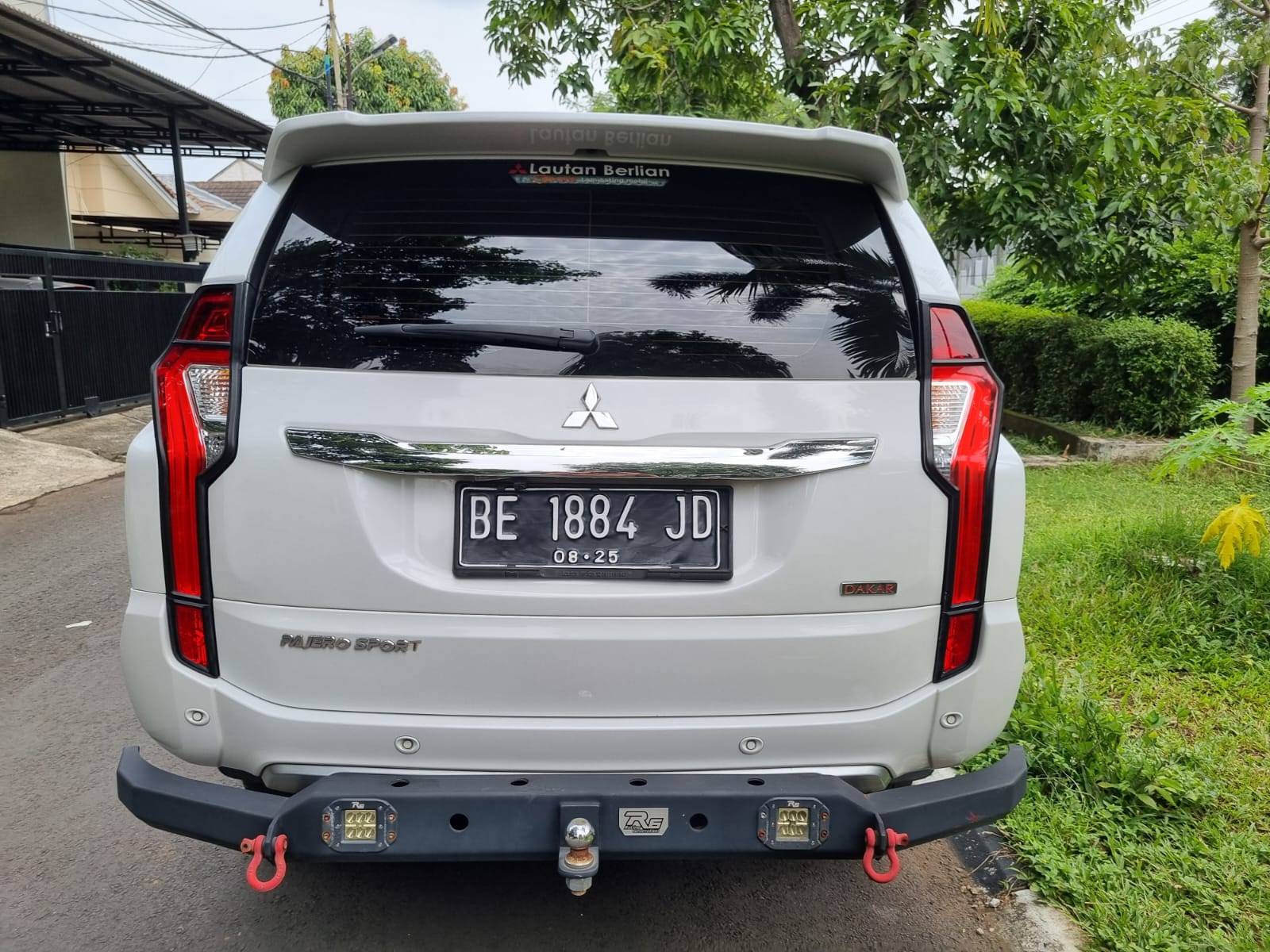 2019 Mitsubishi Pajero Sport Dakar Ultimate AT 4x2 2019 Mitsubishi Pajero Sport Dakar Ultimate AT 4x2