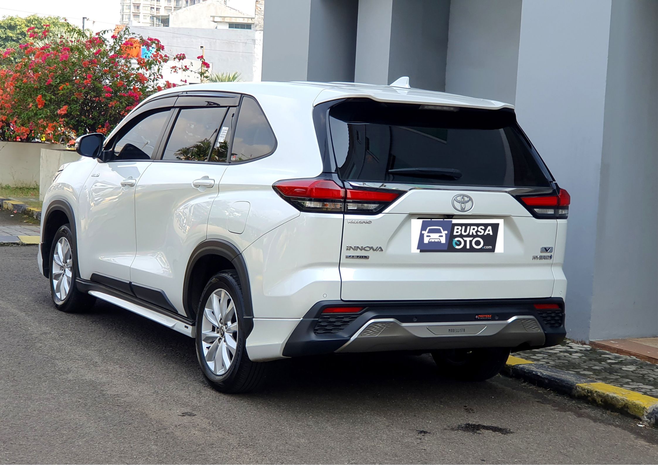 2024 Toyota Kijang Innova Zenix Hybrid EV 2024 Toyota Kijang Innova Zenix Hybrid EV