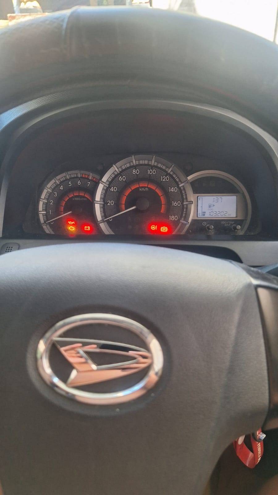 2018 Daihatsu Xenia 1.3 R MT 2018 Daihatsu Xenia 1.3 R MT