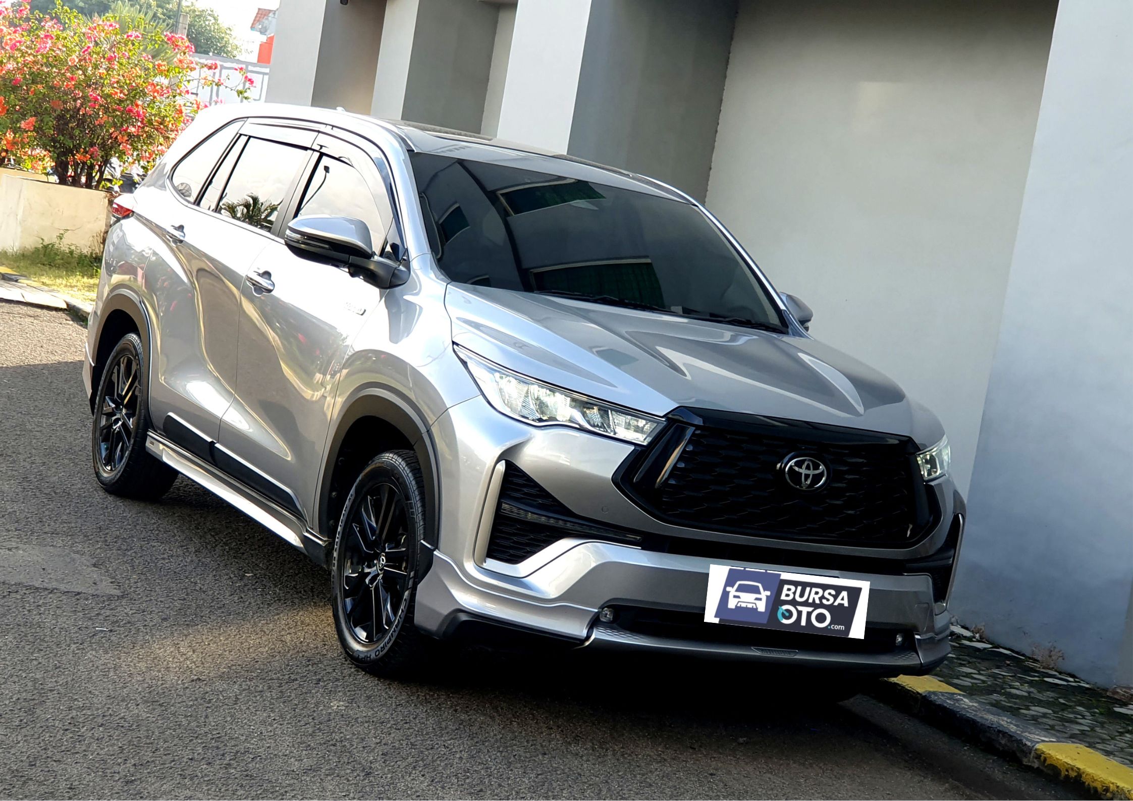 2023 Toyota Kijang Innova Zenix Hybrid EV 2023 Toyota Kijang Innova Zenix Hybrid EV