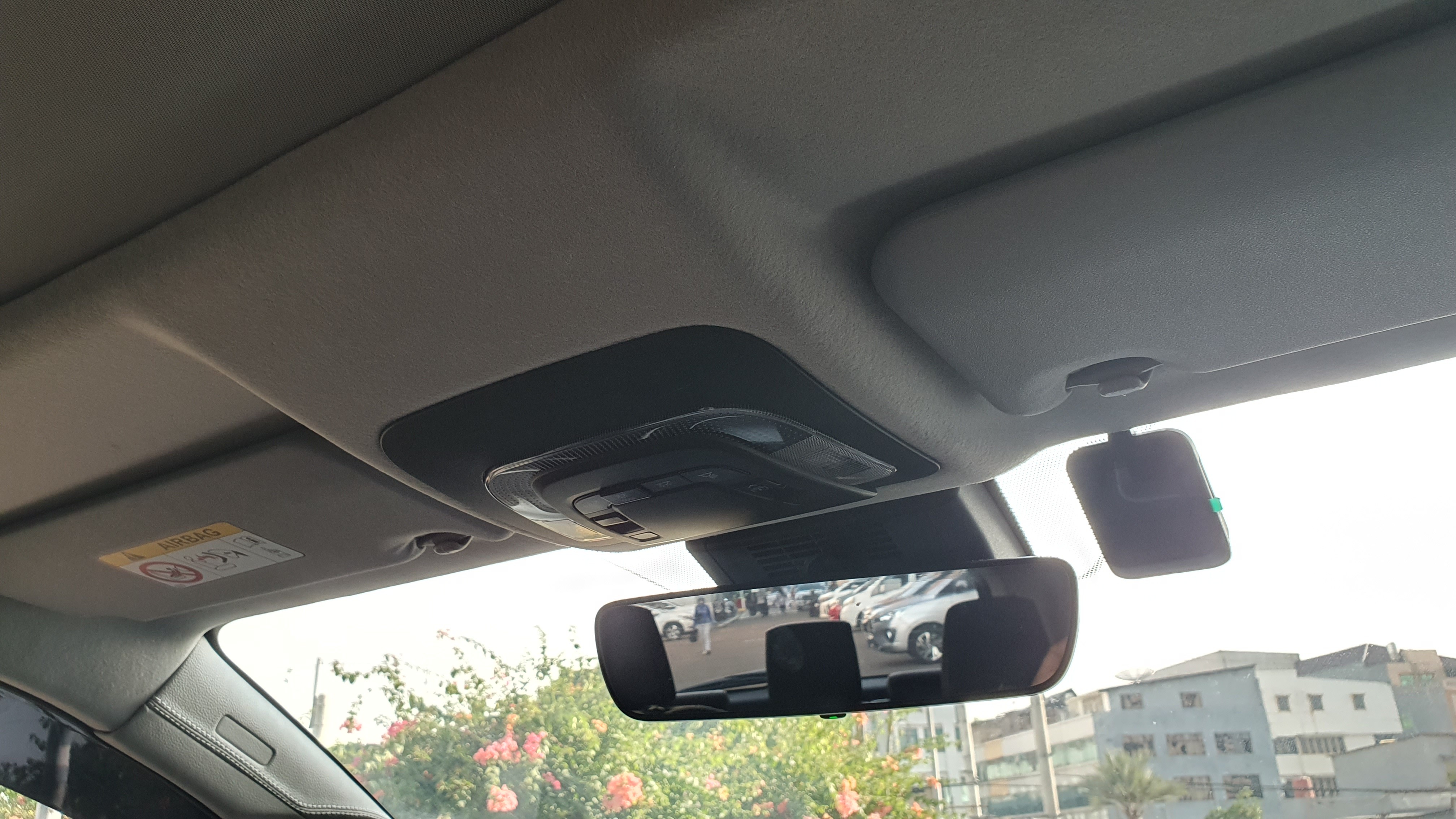 2023 Toyota Kijang Innova Zenix Hybrid EV 2023 Toyota Kijang Innova Zenix Hybrid EV