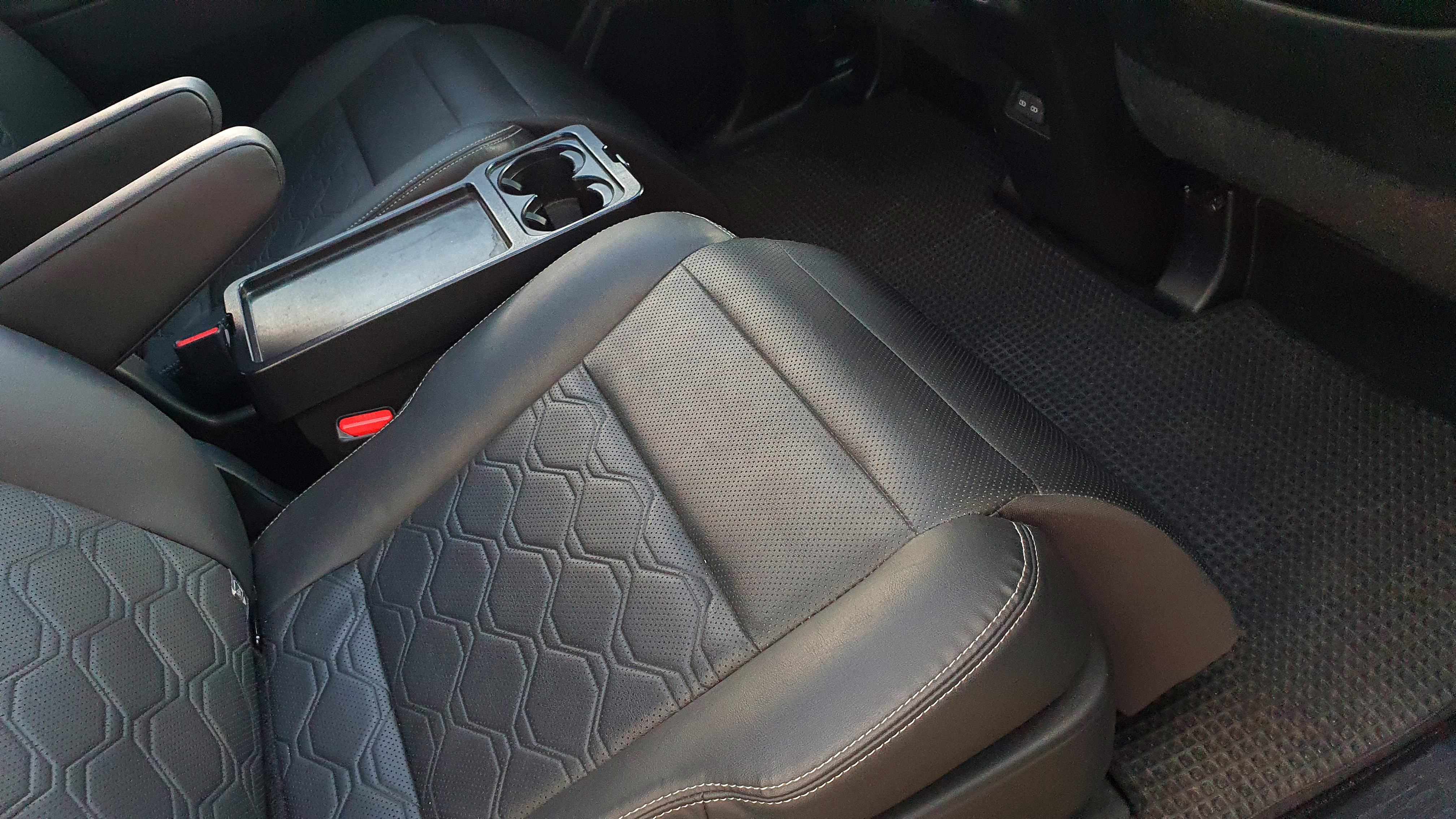 2023 Toyota Kijang Innova Zenix Hybrid EV 2023 Toyota Kijang Innova Zenix Hybrid EV