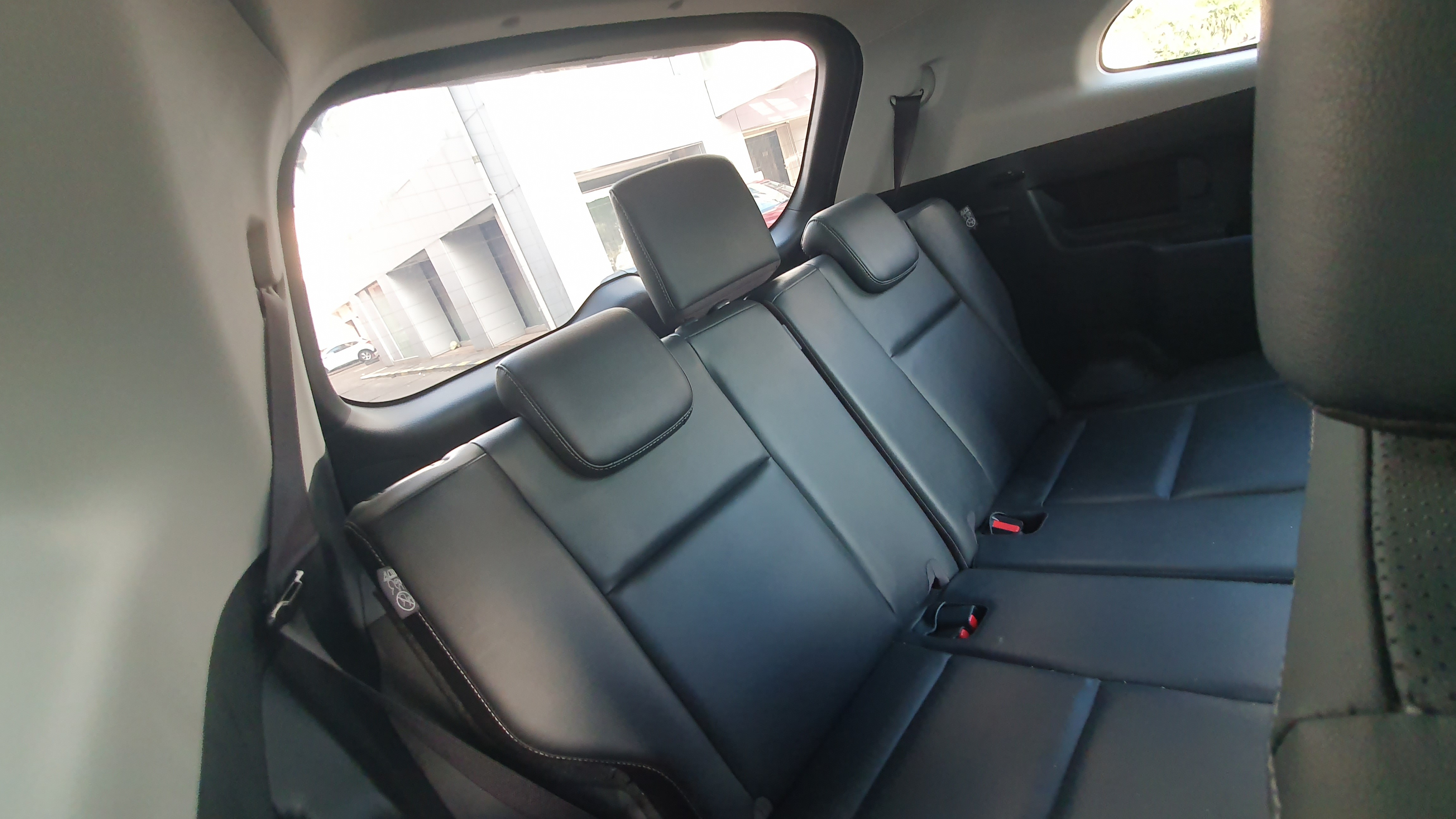 2023 Toyota Kijang Innova Zenix Hybrid EV 2023 Toyota Kijang Innova Zenix Hybrid EV