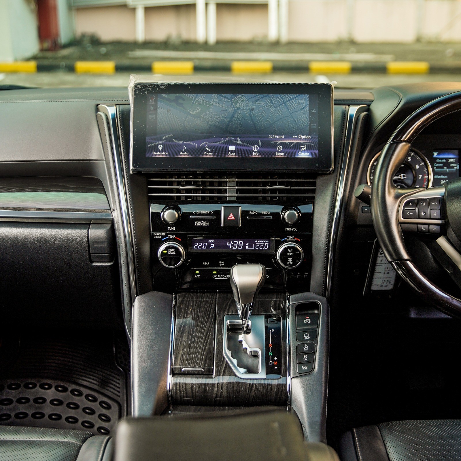 2022 Lexus LM 2022 Lexus LM