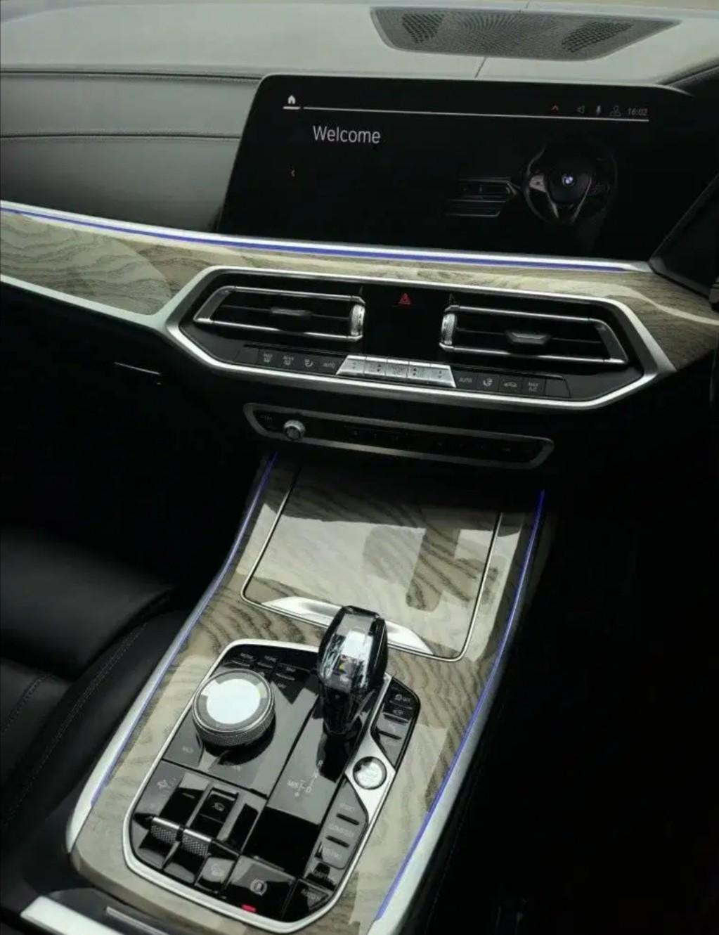 2020 BMW X7 X7 Xdrive 40i Pure Excelence 2020 BMW X7 X7 Xdrive 40i Pure Excelence