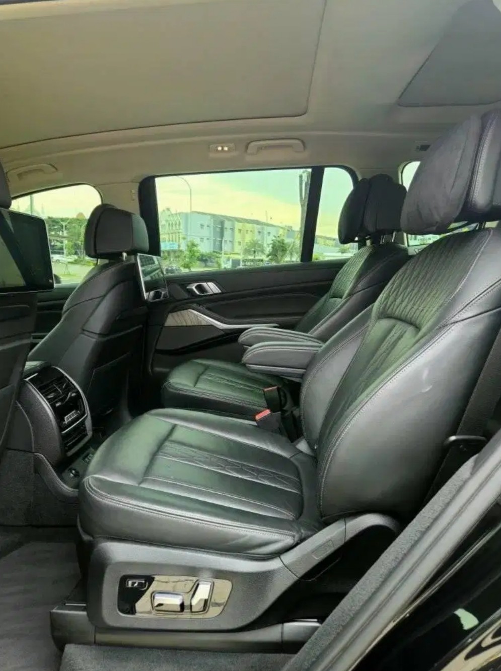 2020 BMW X7 X7 Xdrive 40i Pure Excelence 2020 BMW X7 X7 Xdrive 40i Pure Excelence