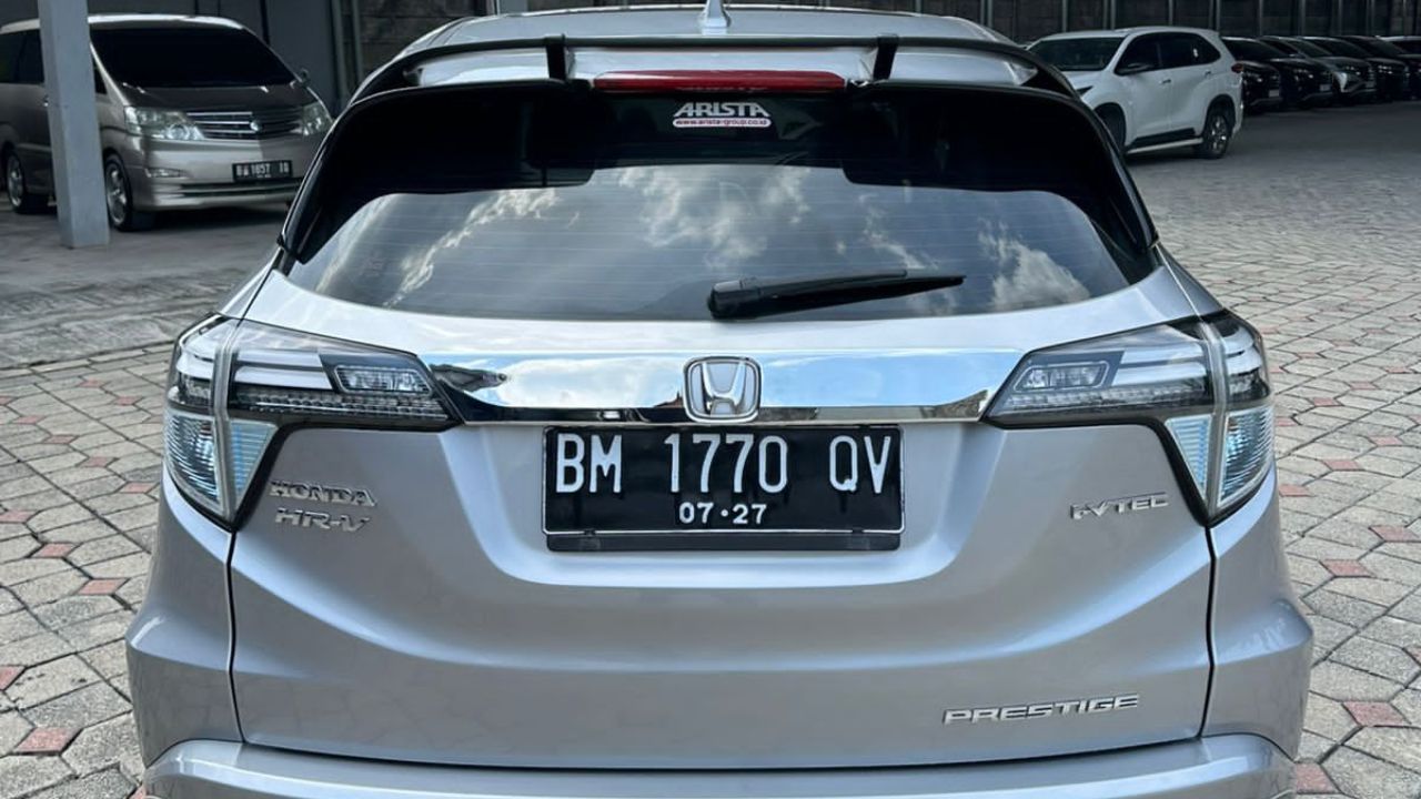 2017 Honda HRV  1.8L PRESTIGE CVT 2017 Honda HRV  1.8L PRESTIGE CVT