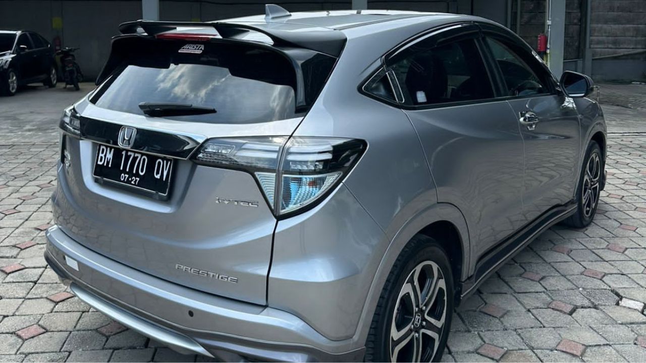 2017 Honda HRV  1.8L PRESTIGE CVT 2017 Honda HRV  1.8L PRESTIGE CVT