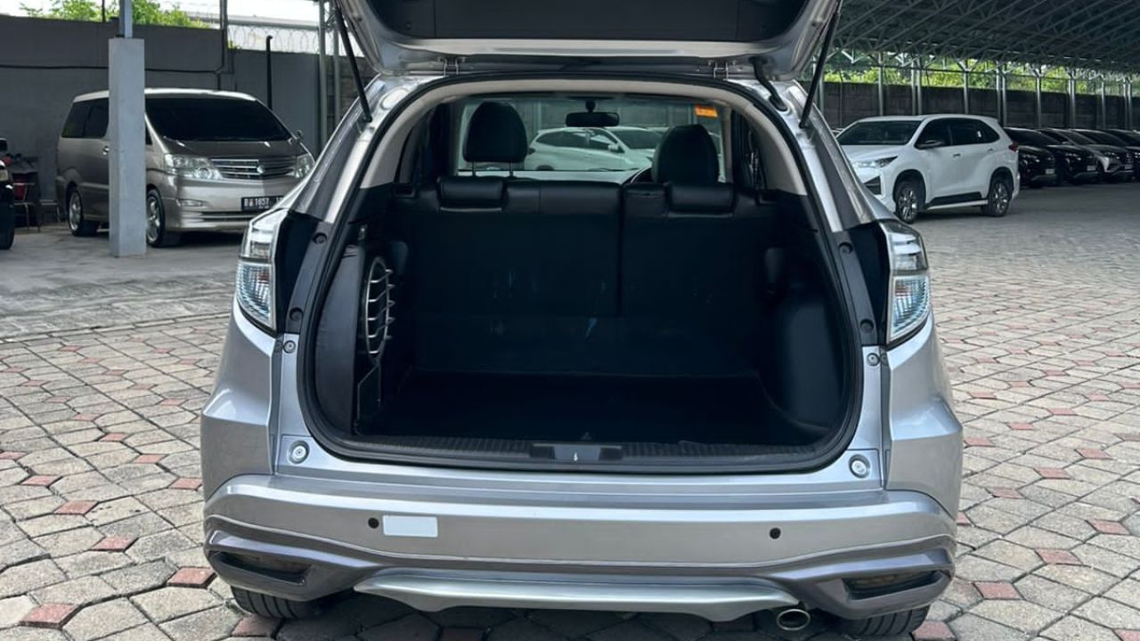 2017 Honda HRV  1.8L PRESTIGE CVT 2017 Honda HRV  1.8L PRESTIGE CVT