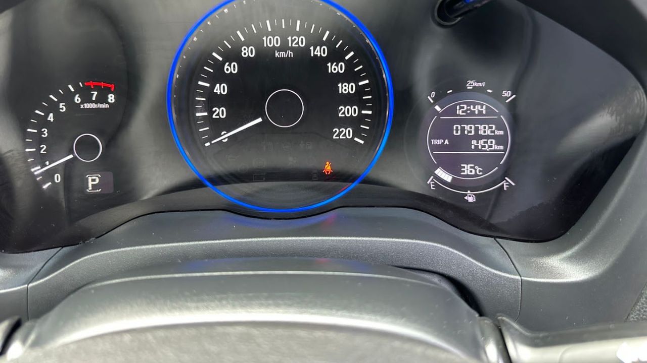 2017 Honda HRV  1.8L PRESTIGE CVT 2017 Honda HRV  1.8L PRESTIGE CVT