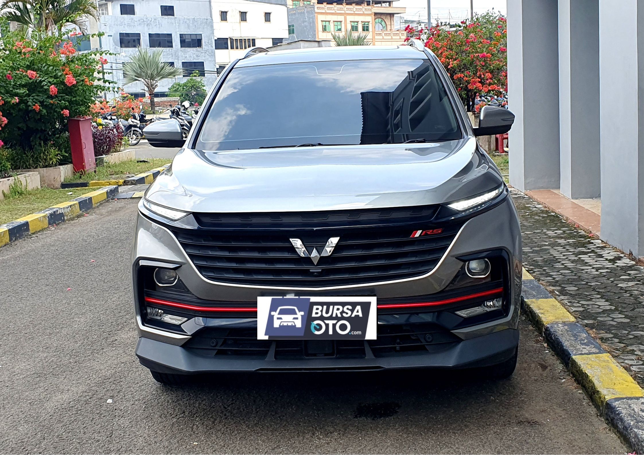 Second Hand 2023 Wuling Almaz RS Second Hand 2023 Wuling Almaz RS