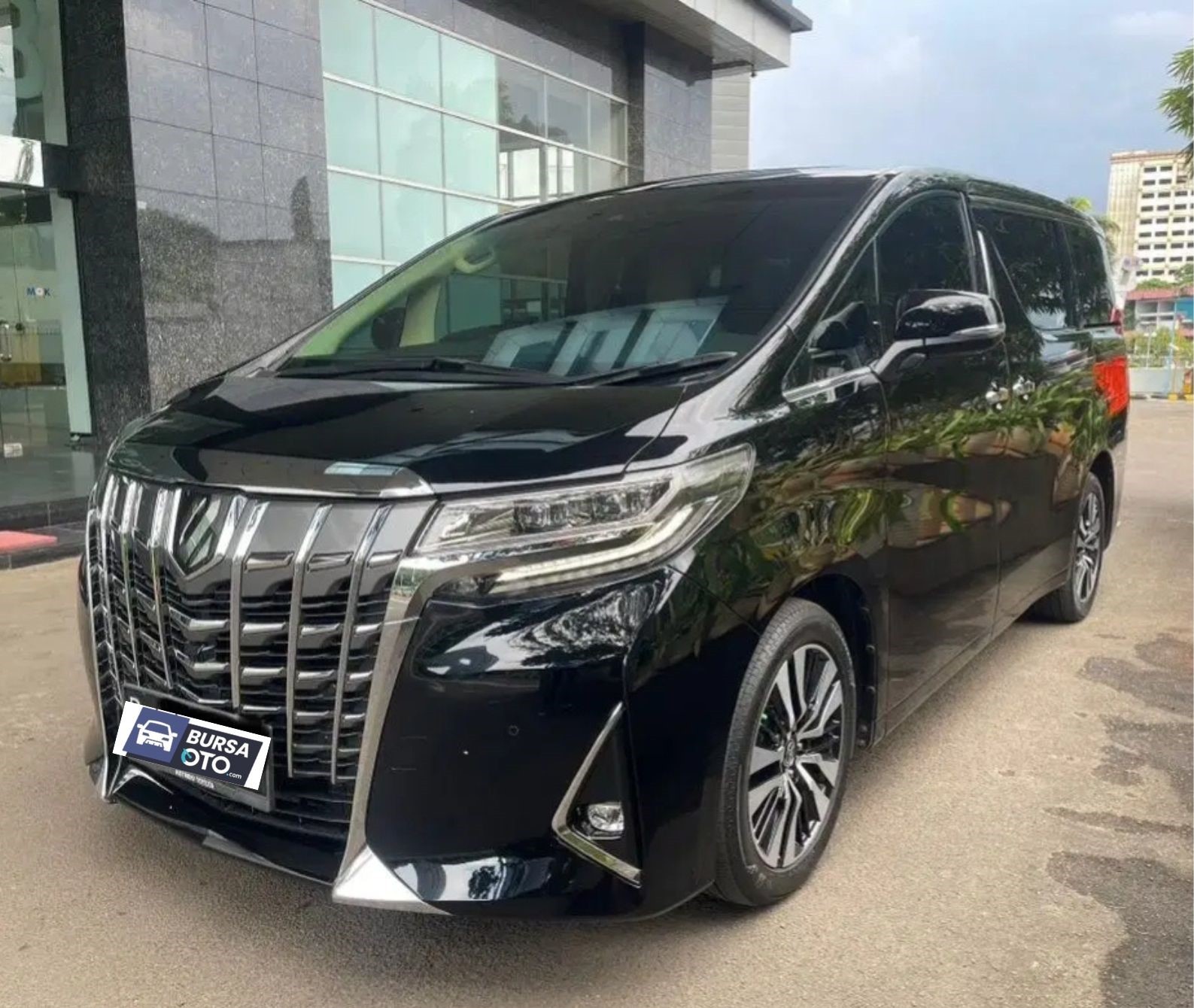 Second Hand 2021 Toyota Alphard  2.5 G A/T Second Hand 2021 Toyota Alphard  2.5 G A/T