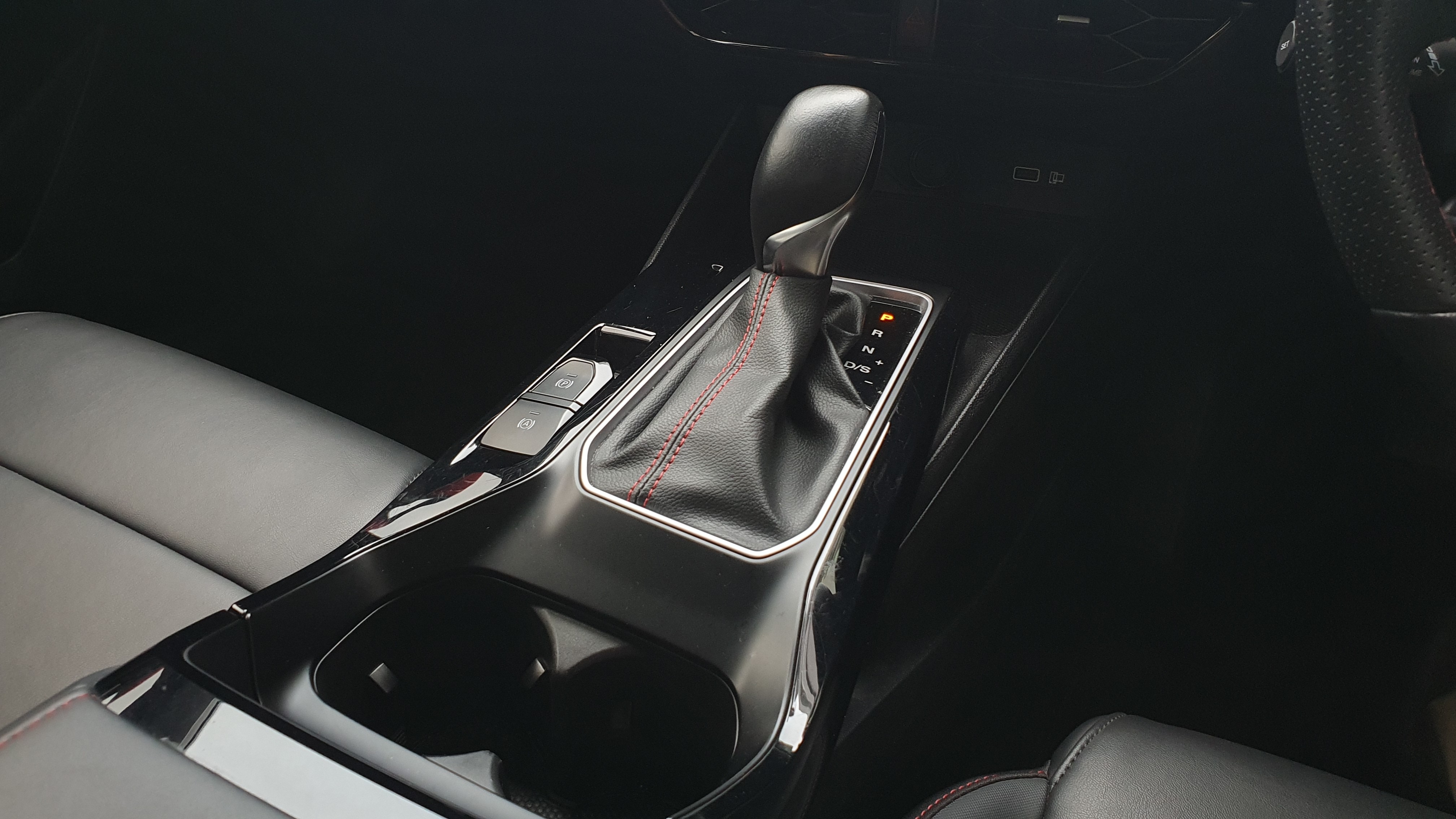 2024 MG 5 GT 2024 MG 5 GT