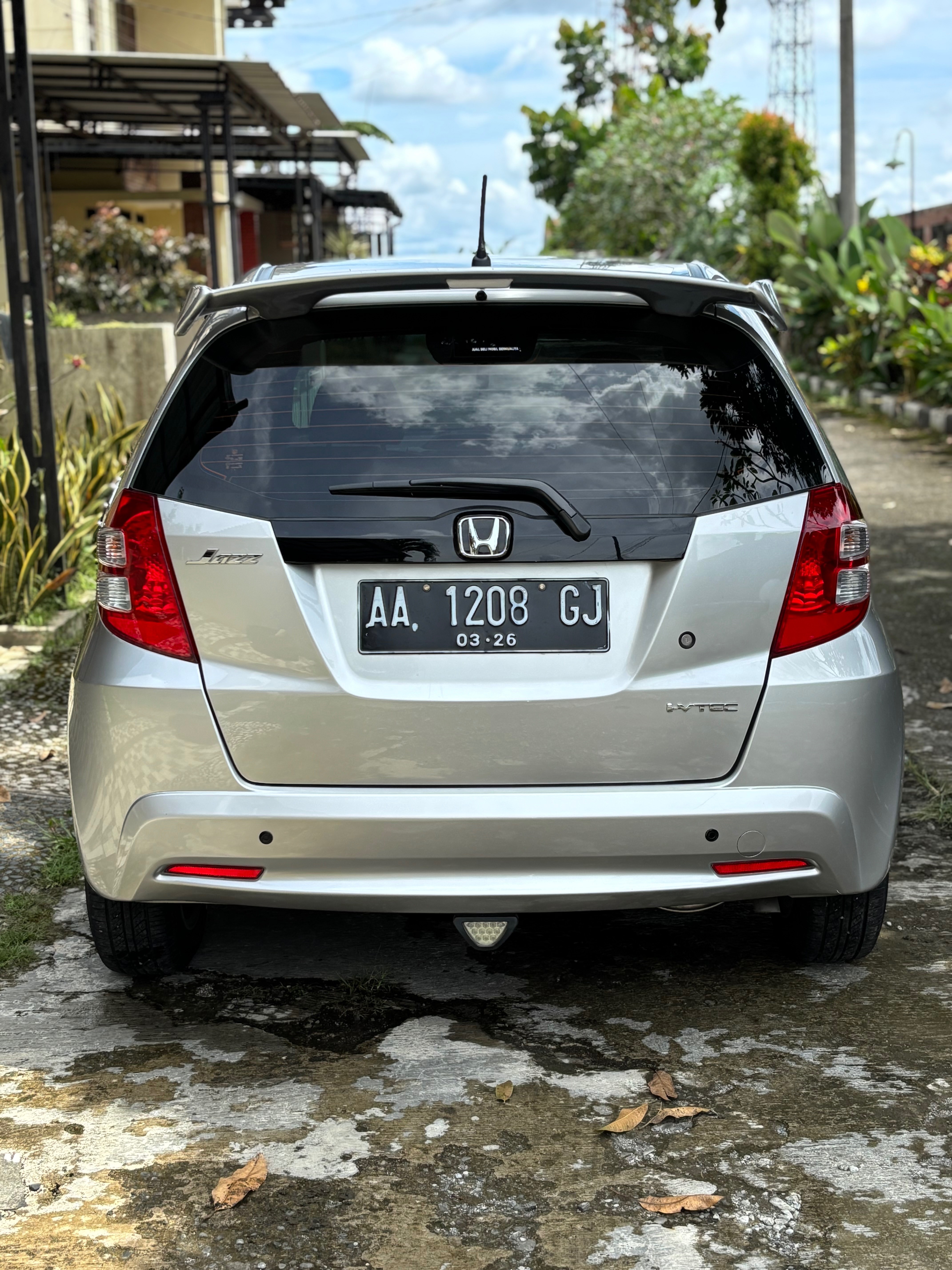 2013 Honda Jazz  1.5L S MT 2013 Honda Jazz  1.5L S MT