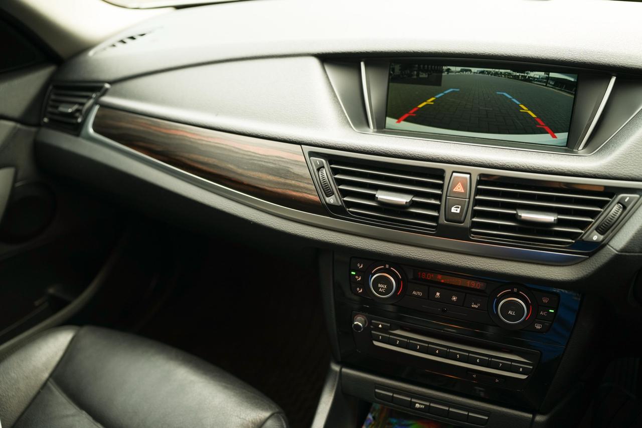 2016 BMW X1  SDRIVE 18i AT CKD 2016 BMW X1  SDRIVE 18i AT CKD