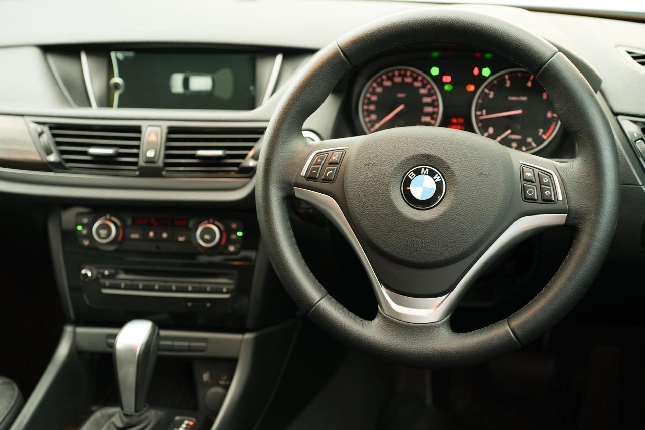 2016 BMW X1  SDRIVE 18i AT CKD 2016 BMW X1  SDRIVE 18i AT CKD