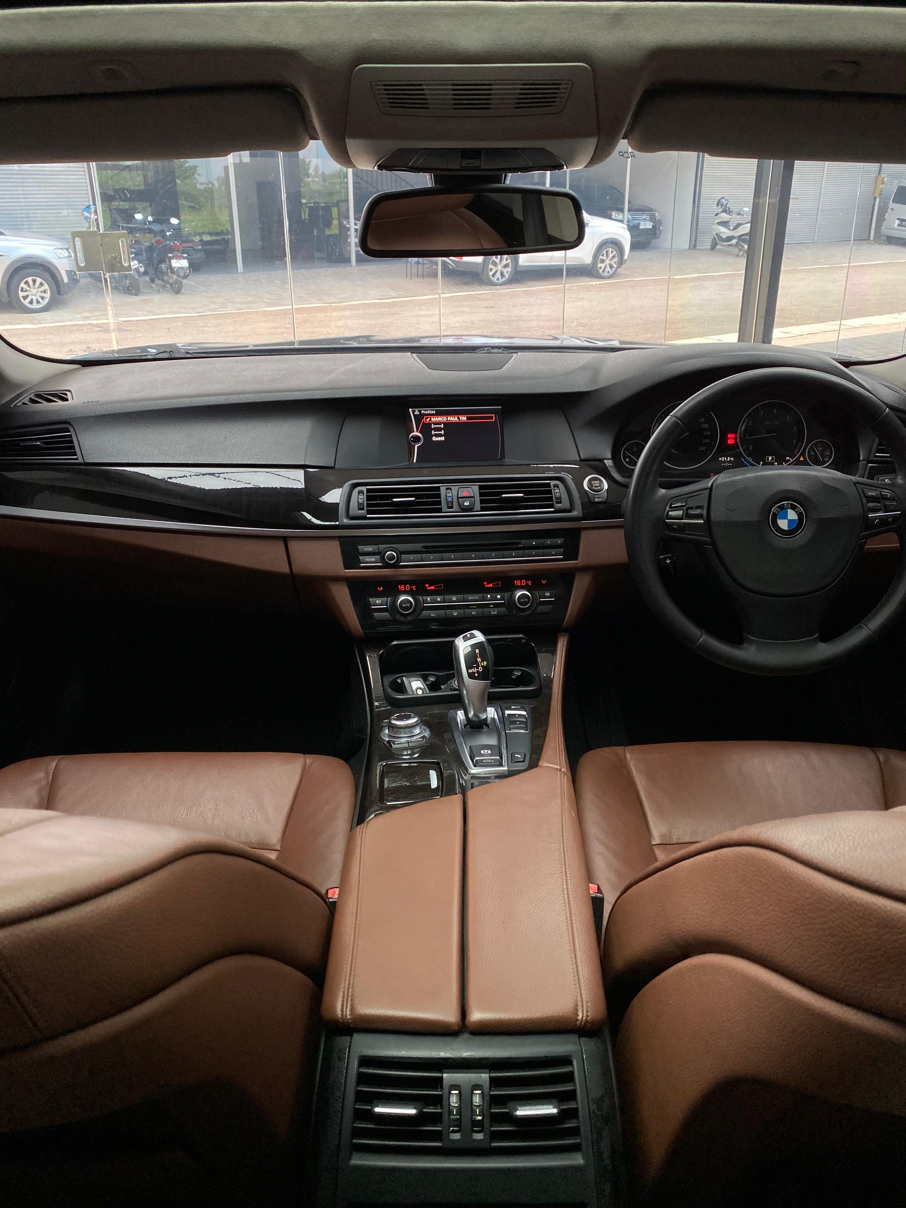 2013 BMW 5 Series Sedan  520I CKD AT 2013 BMW 5 Series Sedan  520I CKD AT