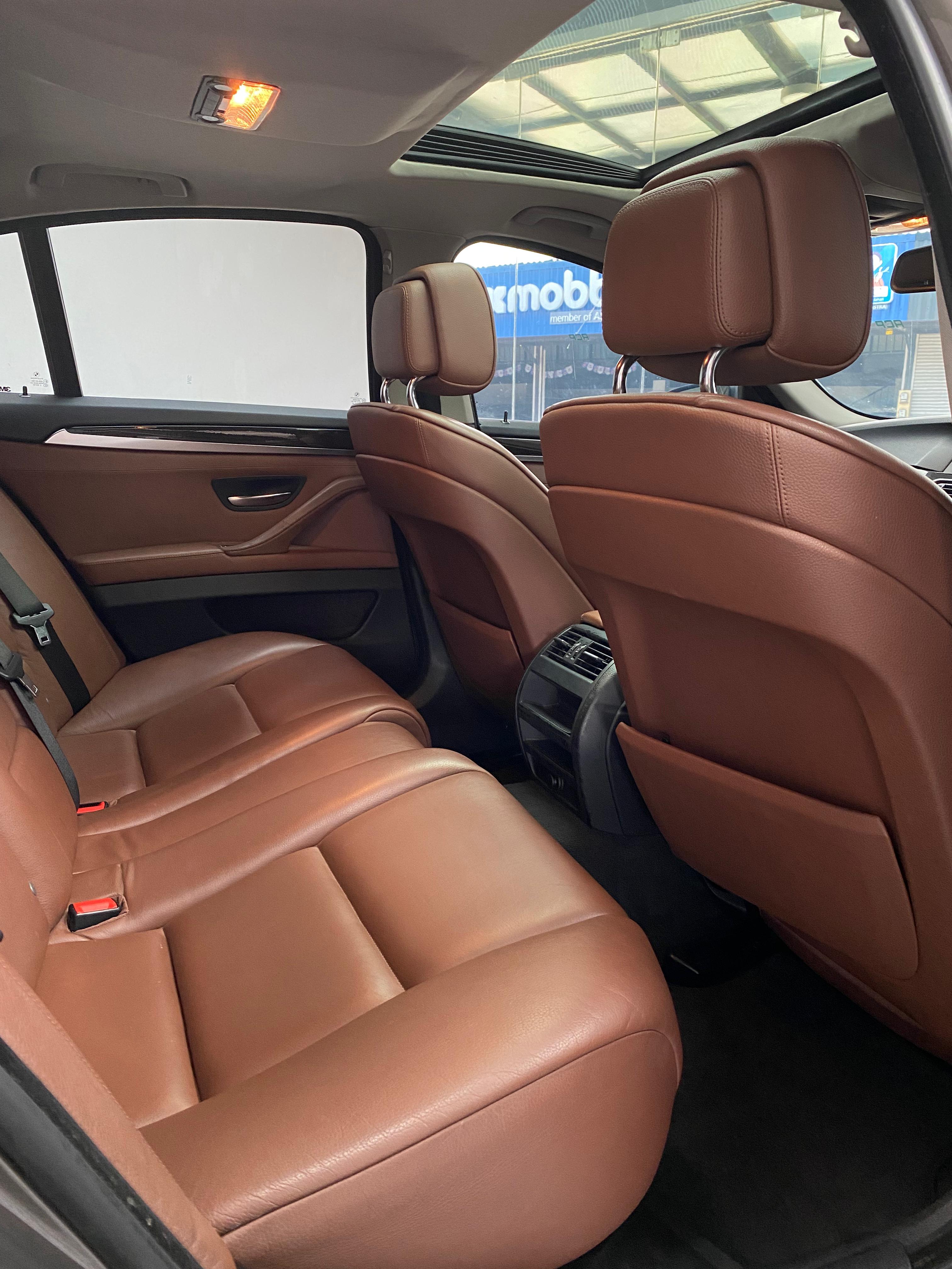 2013 BMW 5 Series Sedan  520I CKD AT 2013 BMW 5 Series Sedan  520I CKD AT