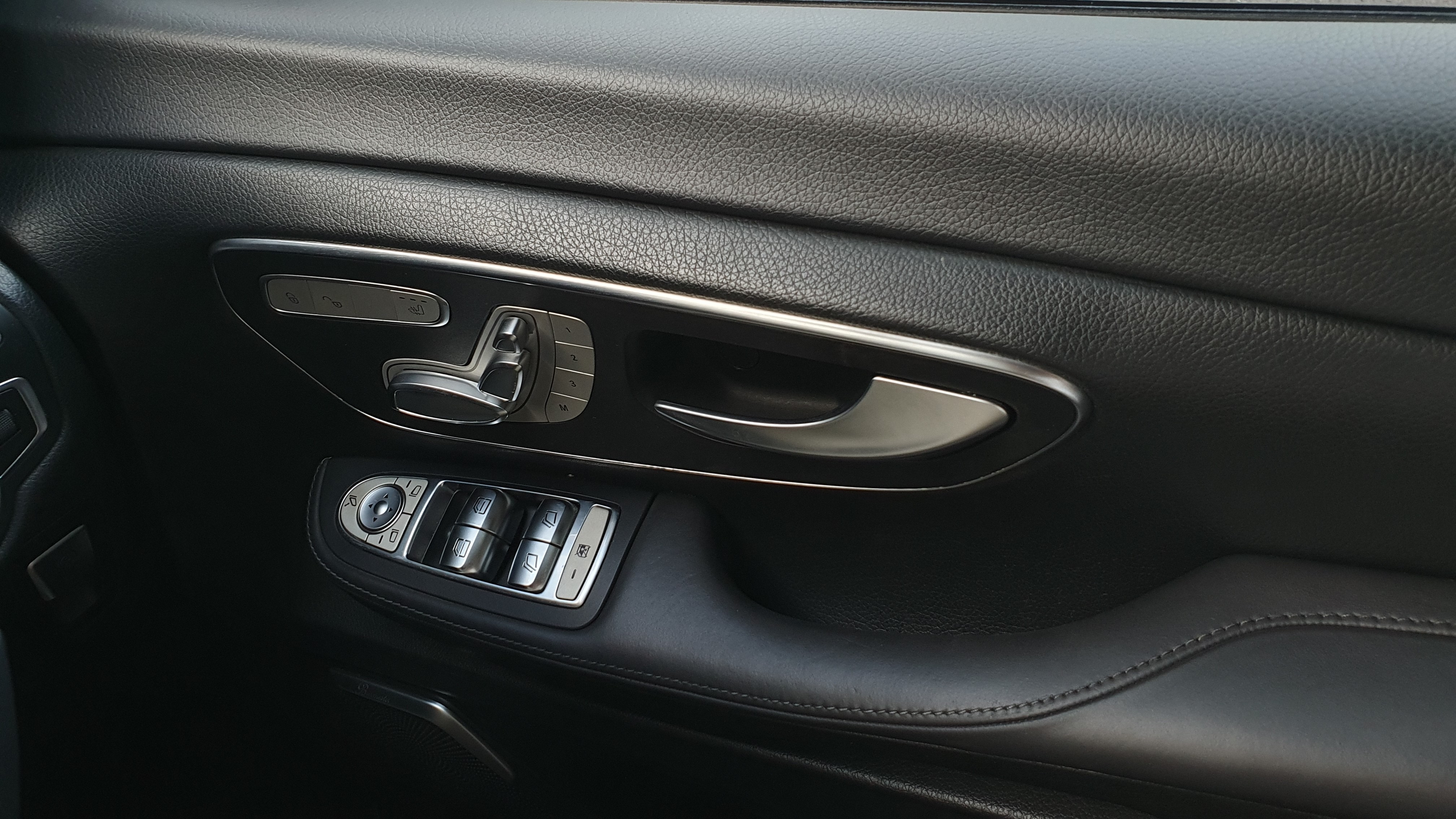 2020 Mercedes Benz V-Class 2020 Mercedes Benz V-Class