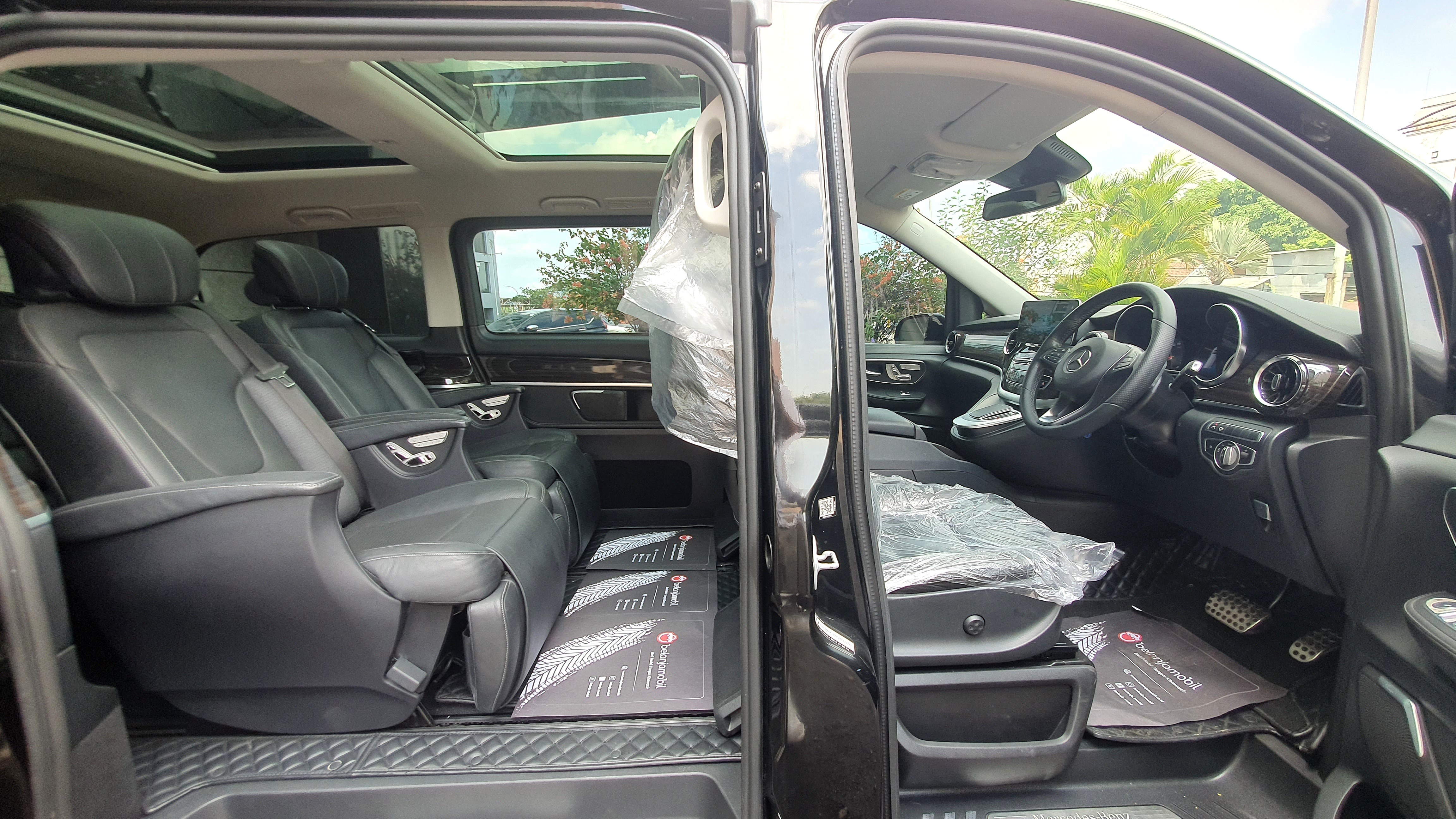 2020 Mercedes Benz V-Class 2020 Mercedes Benz V-Class