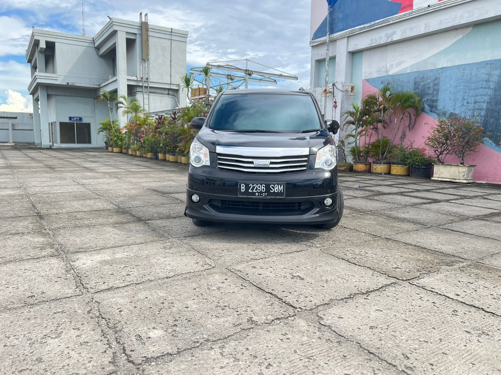 Second Hand 2016 Toyota NAV1 Second Hand 2016 Toyota NAV1