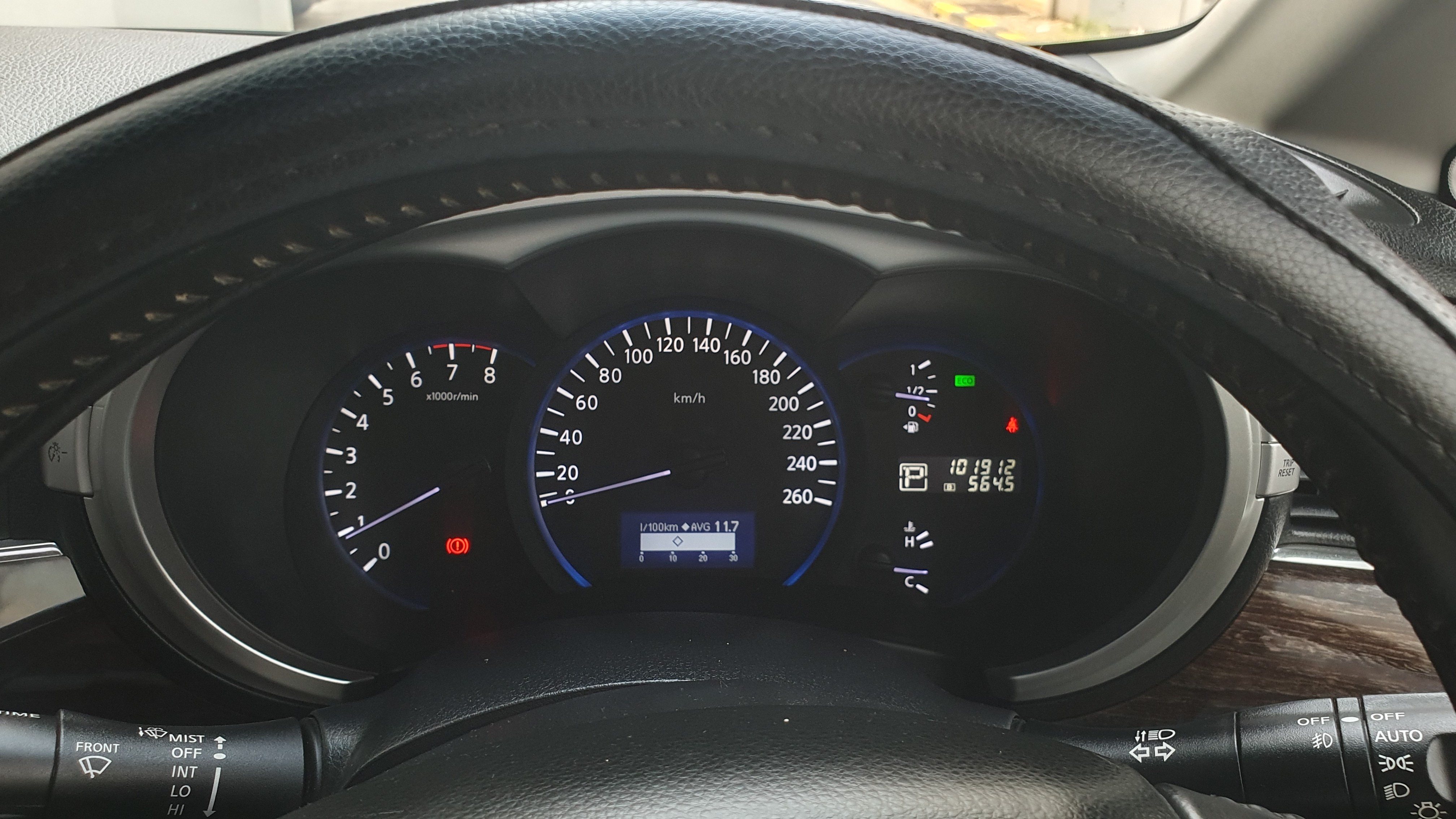 2013 Nissan Elgrand 2013 Nissan Elgrand