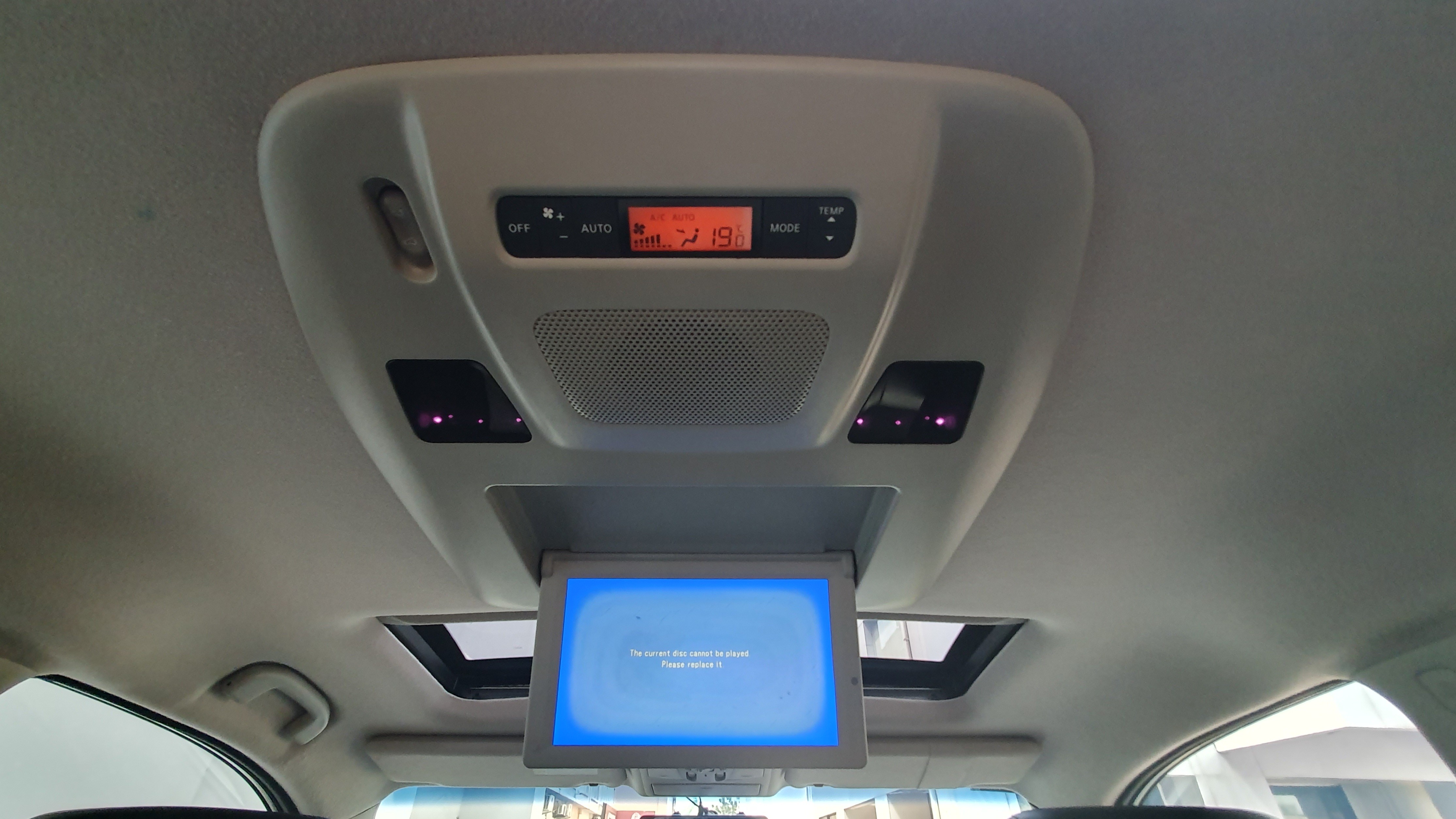 2013 Nissan Elgrand 2013 Nissan Elgrand