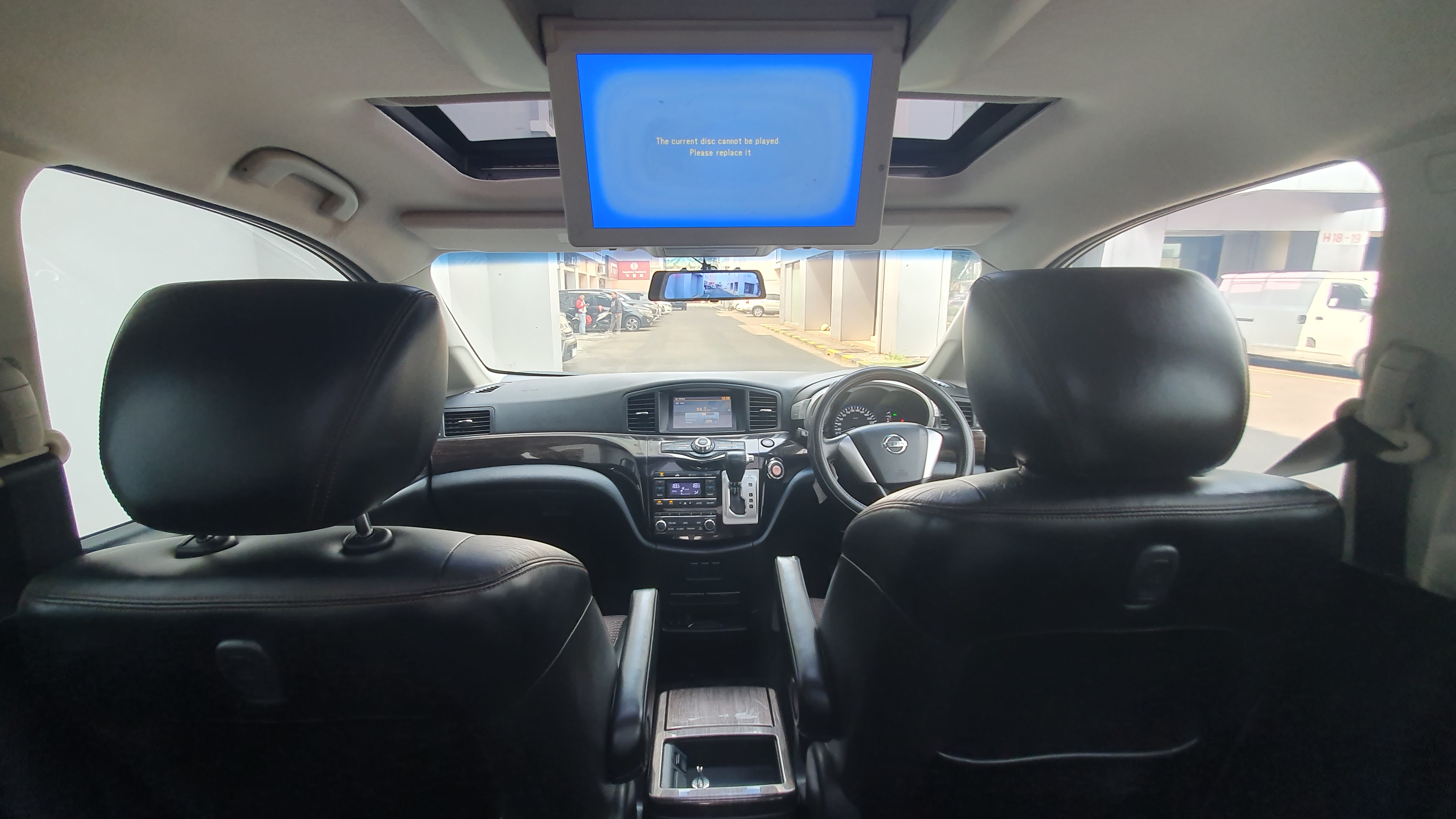 2013 Nissan Elgrand 2013 Nissan Elgrand