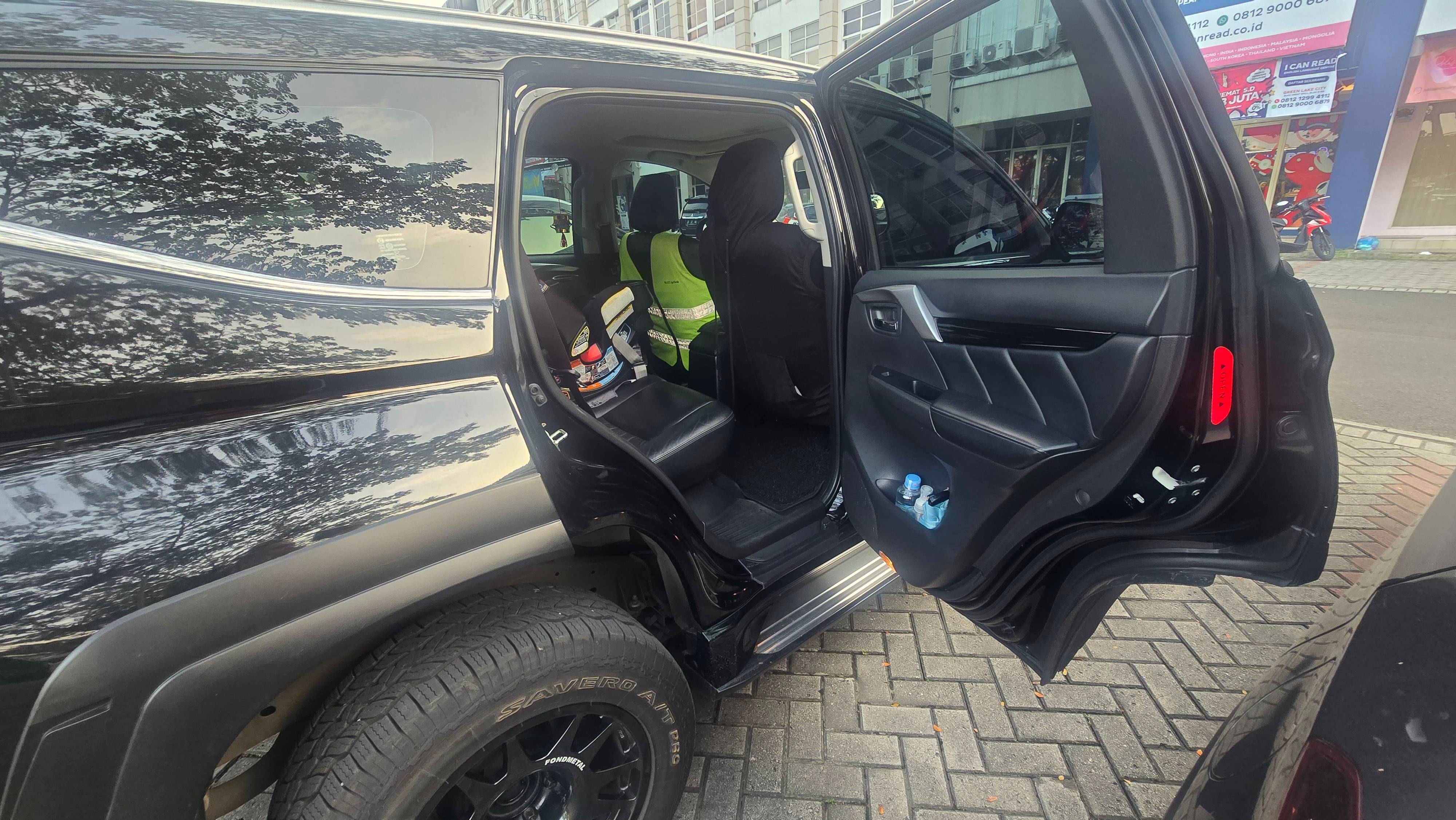 2019 Mitsubishi Pajero Sport Dakar AT 4x2 2019 Mitsubishi Pajero Sport Dakar AT 4x2