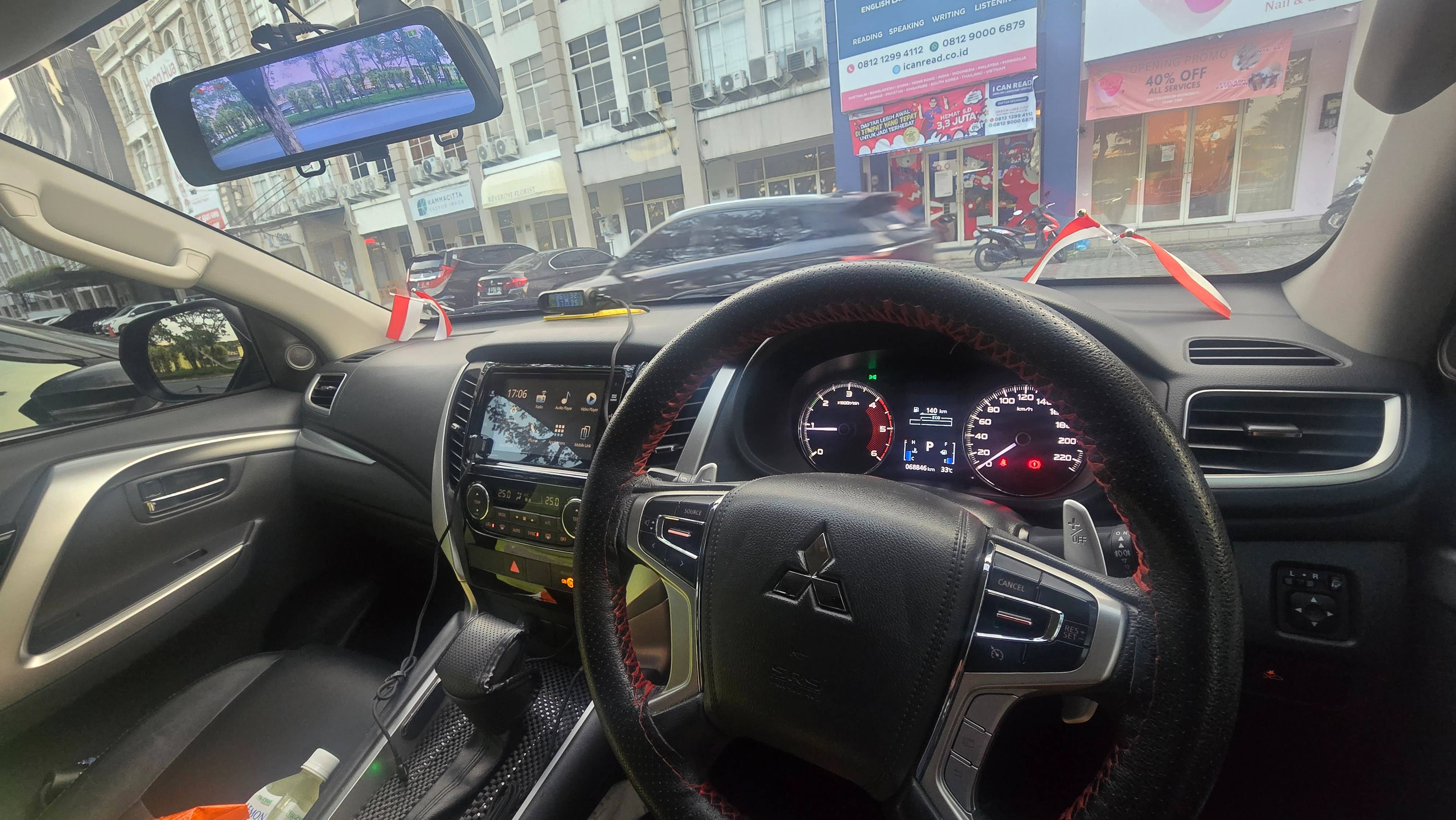 2019 Mitsubishi Pajero Sport Dakar AT 4x2 2019 Mitsubishi Pajero Sport Dakar AT 4x2