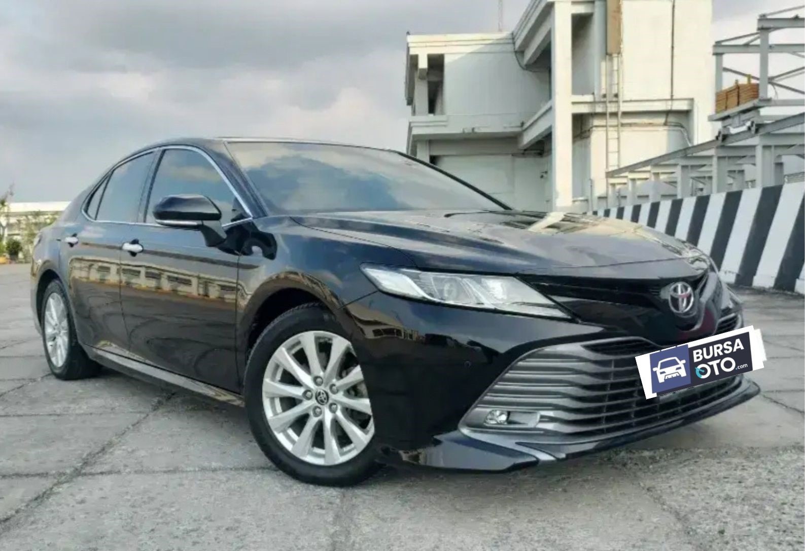 2019 Toyota Camry V 2.5L AT 2019 Toyota Camry V 2.5L AT