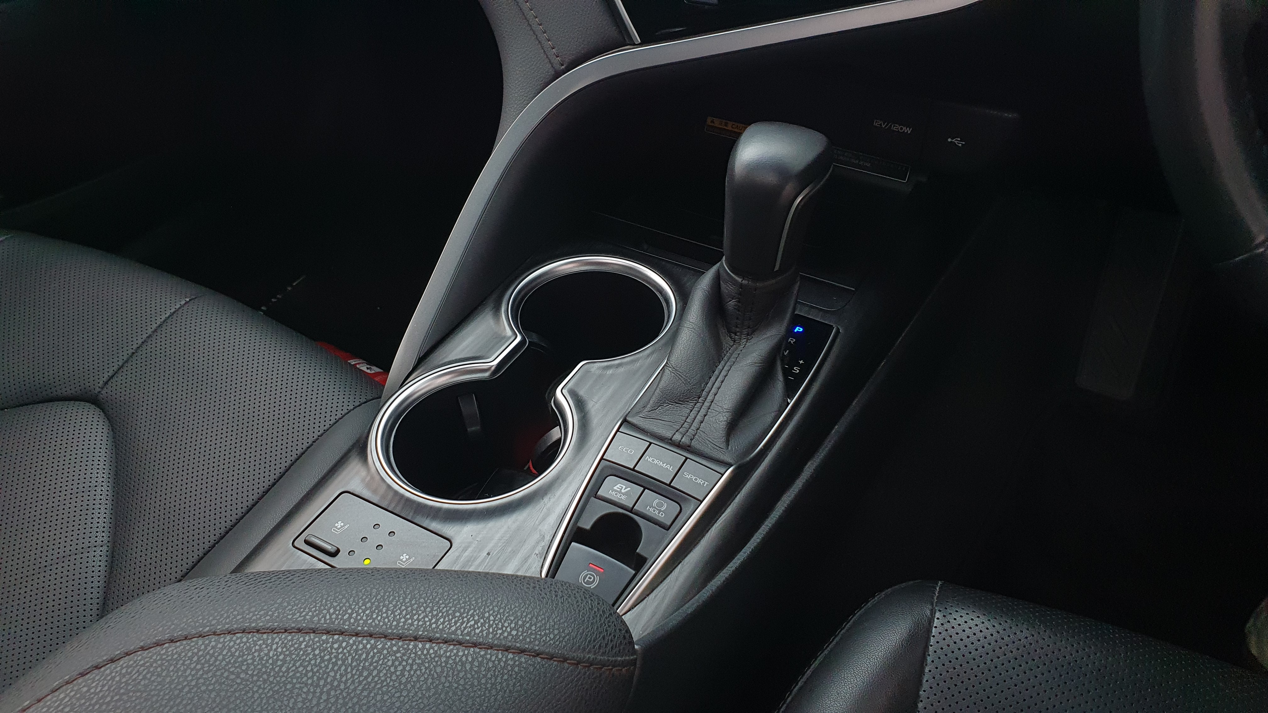 2022 Toyota Camry Hybrid 2022 Toyota Camry Hybrid