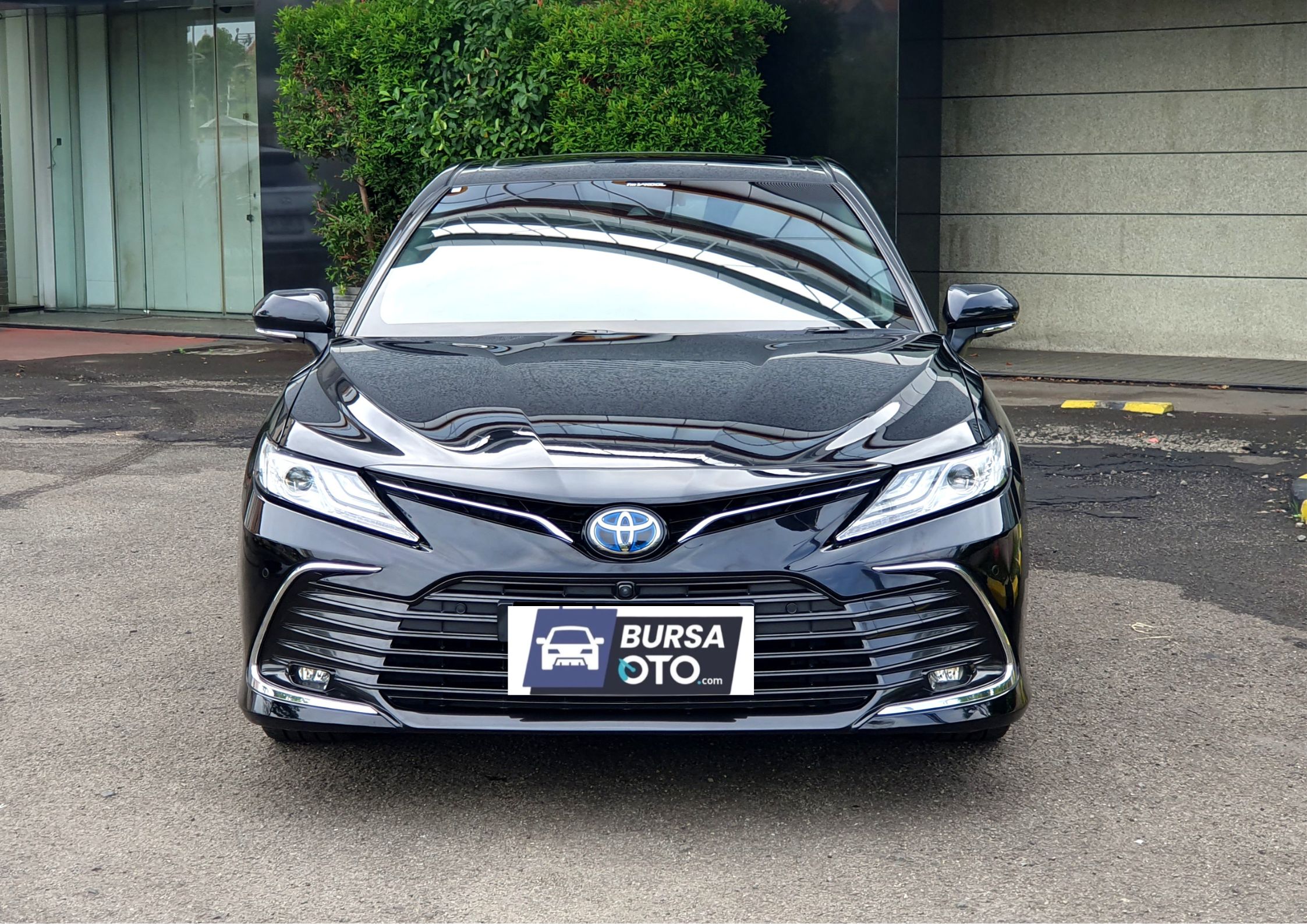 2022 Toyota Camry Hybrid Bekas 2022 Toyota Camry Hybrid Bekas