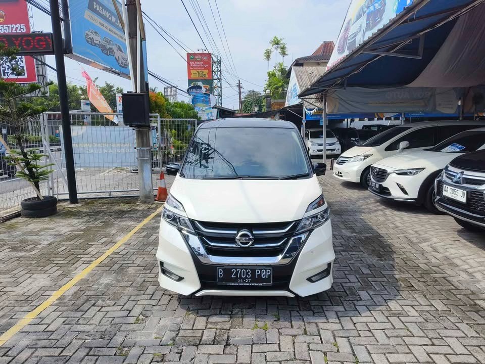2022 Nissan Serena  HIGH WAY STAR A/T 2022 Nissan Serena  HIGH WAY STAR A/T