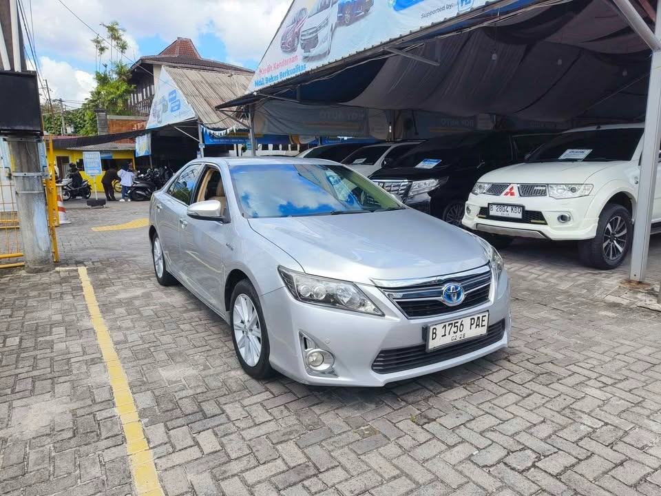 2012 Toyota Camry  Hybrid AT 2012 Toyota Camry  Hybrid AT