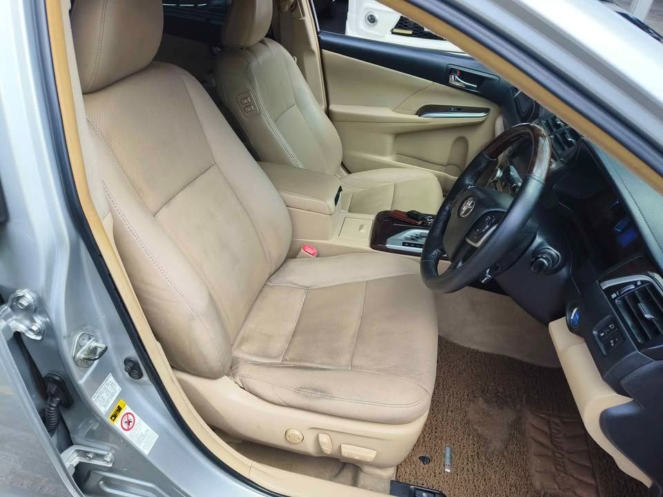 2012 Toyota Camry  Hybrid AT 2012 Toyota Camry  Hybrid AT