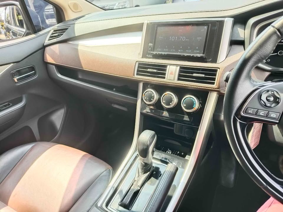 2020 Mitsubishi Xpander Cross  Premium Package CVT 2020 Mitsubishi Xpander Cross  Premium Package CVT