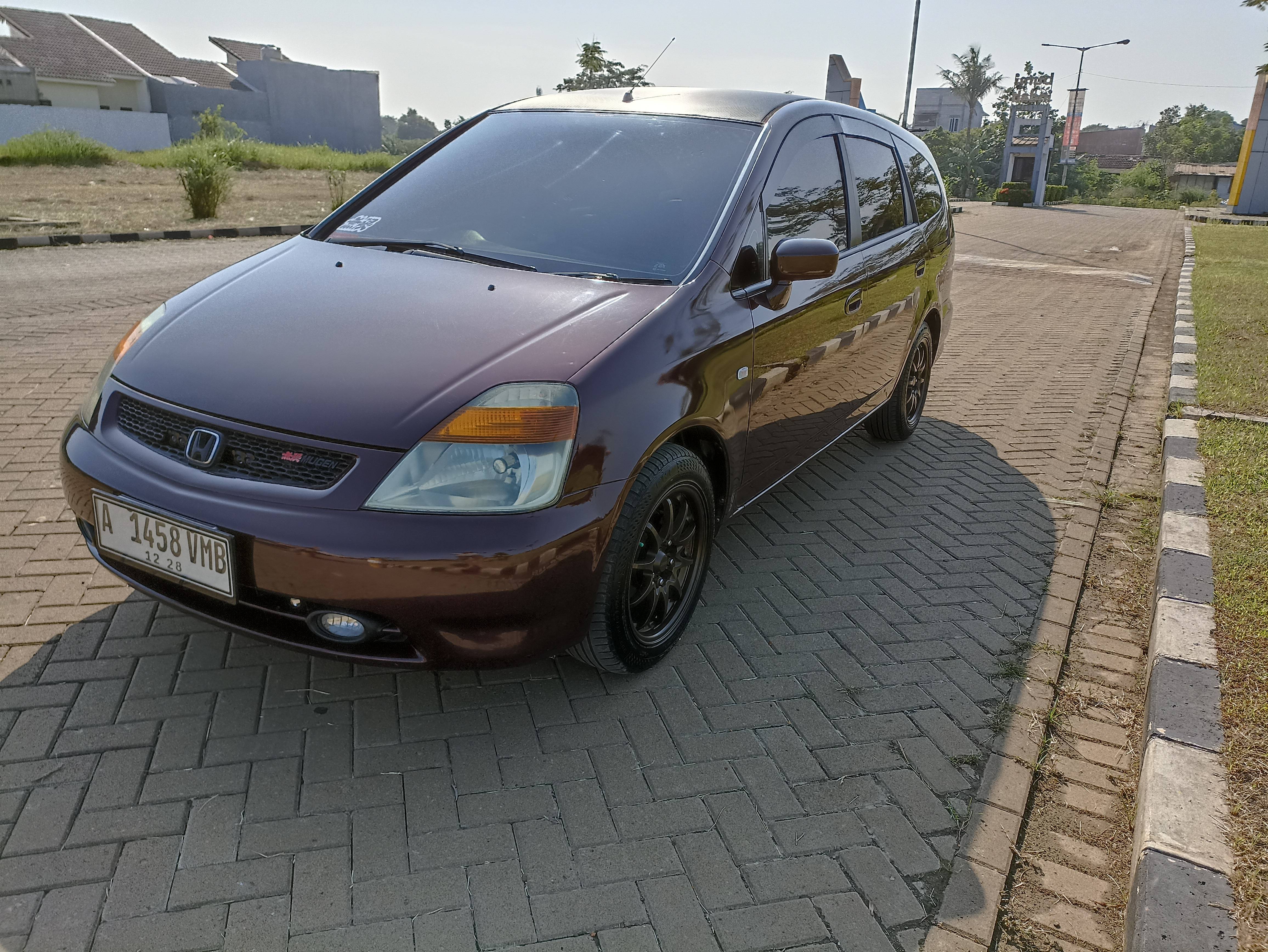 2003 Honda Stream T:1.7 M/T Bekas 2003 Honda Stream T:1.7 M/T Bekas