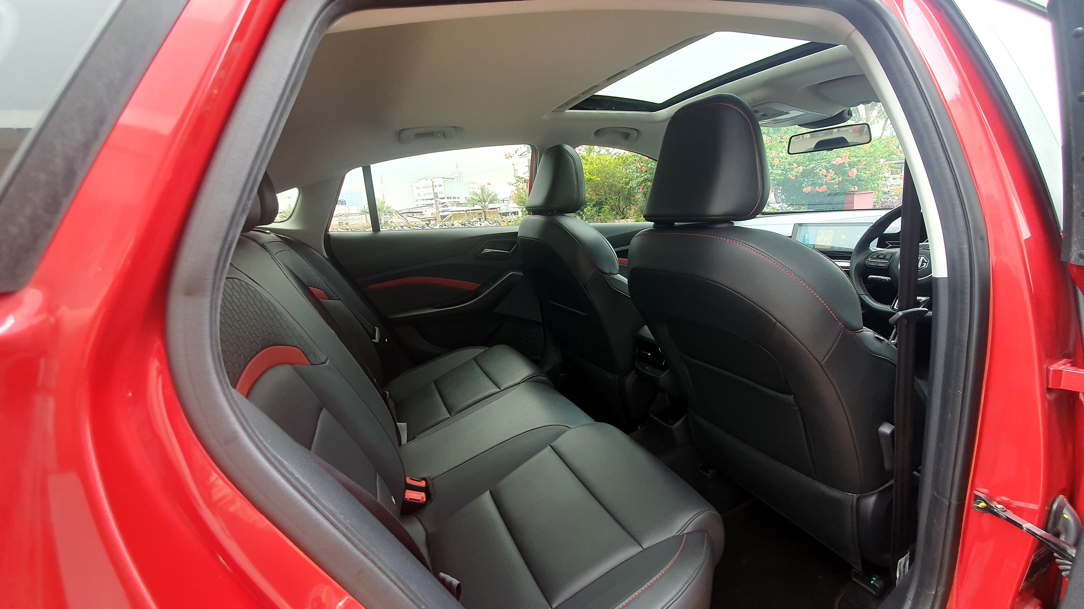 2024 MG 5 GT 2024 MG 5 GT