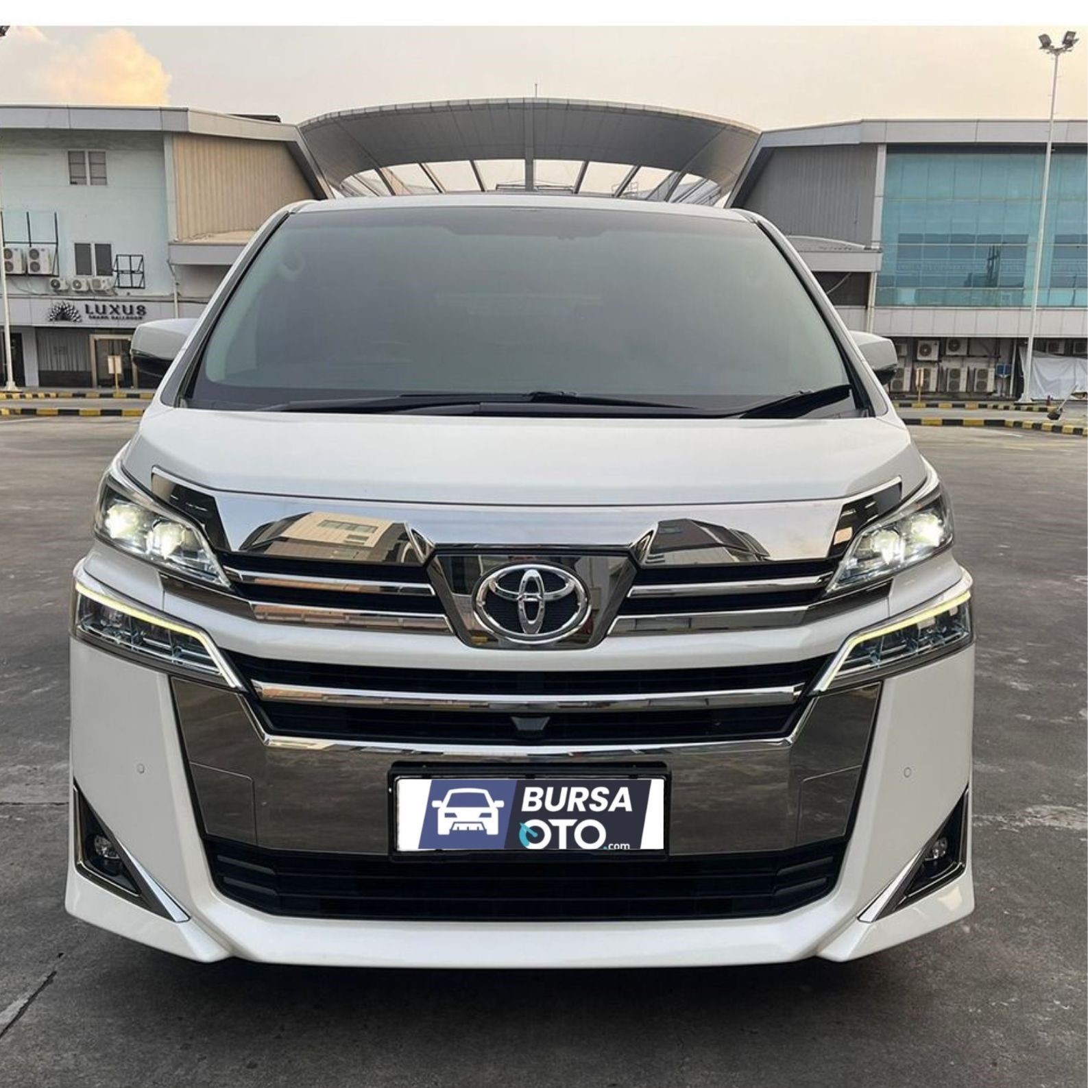 Second Hand 2019 Toyota Vellfire Second Hand 2019 Toyota Vellfire