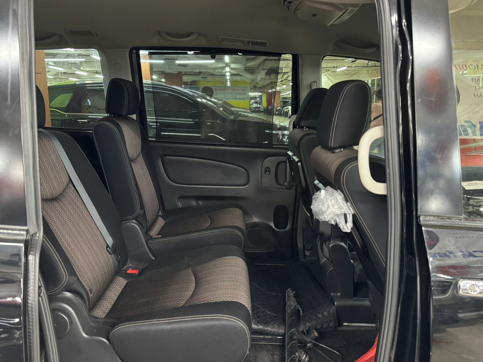 2015 Nissan Serena 2015 Nissan Serena