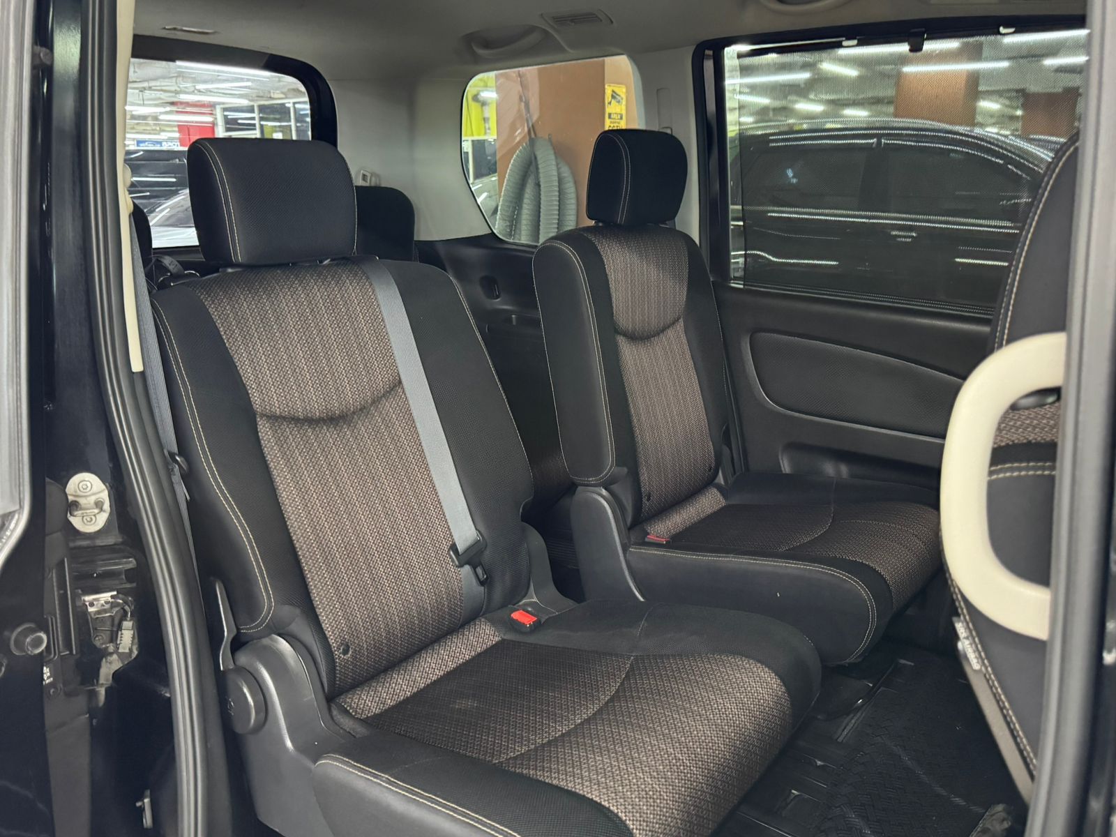 2015 Nissan Serena 2015 Nissan Serena