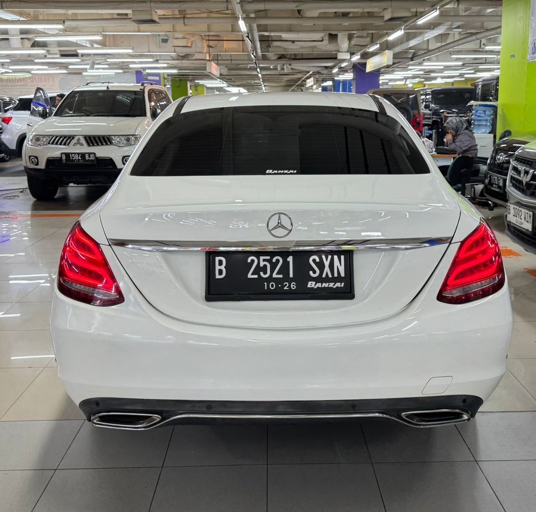 2016 Mercedes Benz C-Class Sedan 2016 Mercedes Benz C-Class Sedan