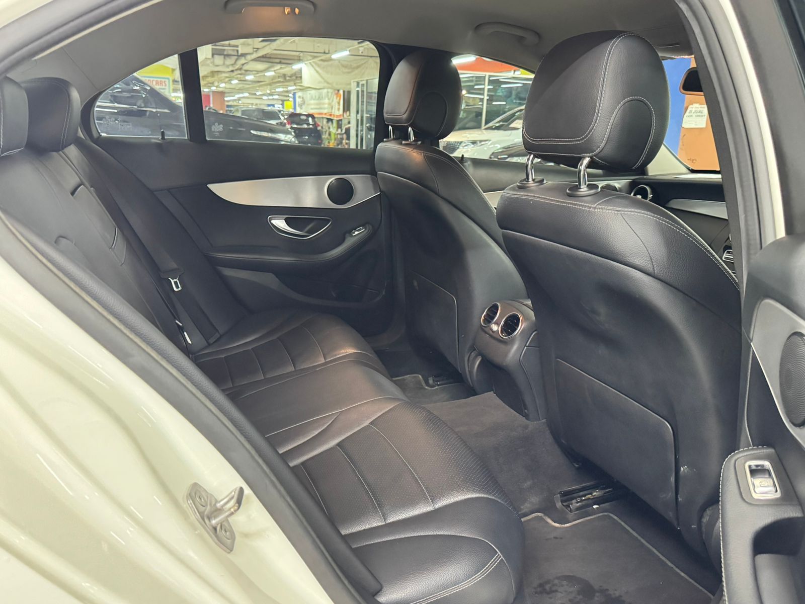 2016 Mercedes Benz C-Class Sedan 2016 Mercedes Benz C-Class Sedan