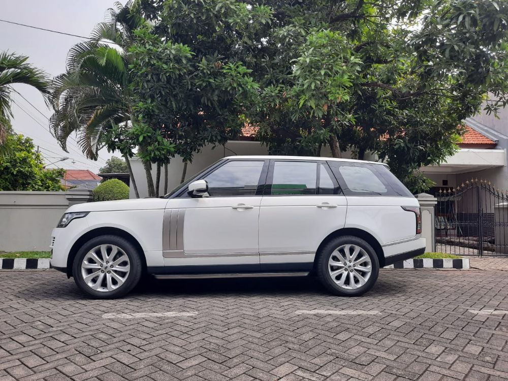 Used 2013 Land Rover Range Rover Vogue 4x4at 4x4at for sale