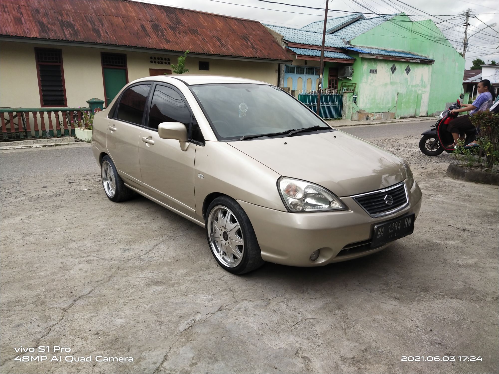 2003 Suzuki Baleno 2003 Suzuki Baleno