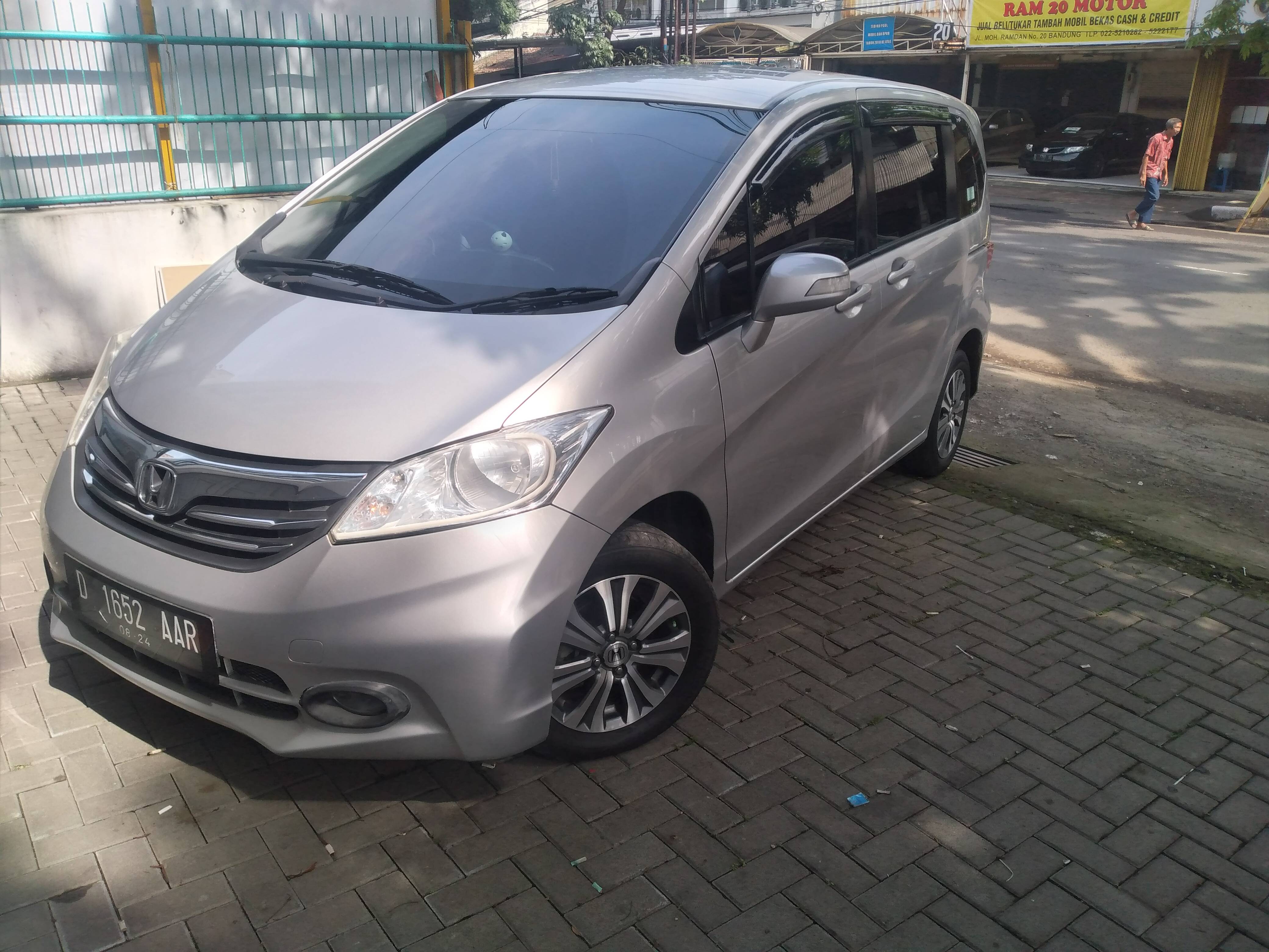 Dapatkan Informasi Harga Penjual Mobil Bekas Honda Freed 09 16 Zigwheels Dapatkan Informasi Harga Penjual Mobil Bekas Honda Freed 09 16 Zigwheels