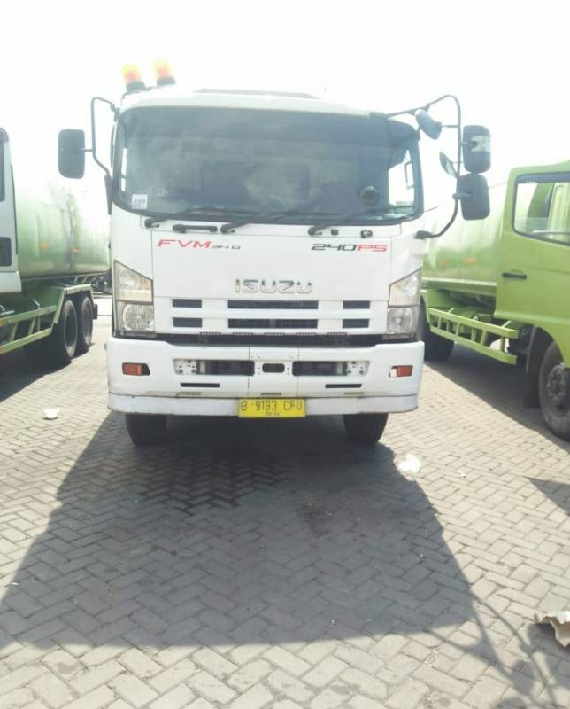 2018 Isuzu D Max  DC 2.5L 4X4 DC 2.5L 4X4 bekas