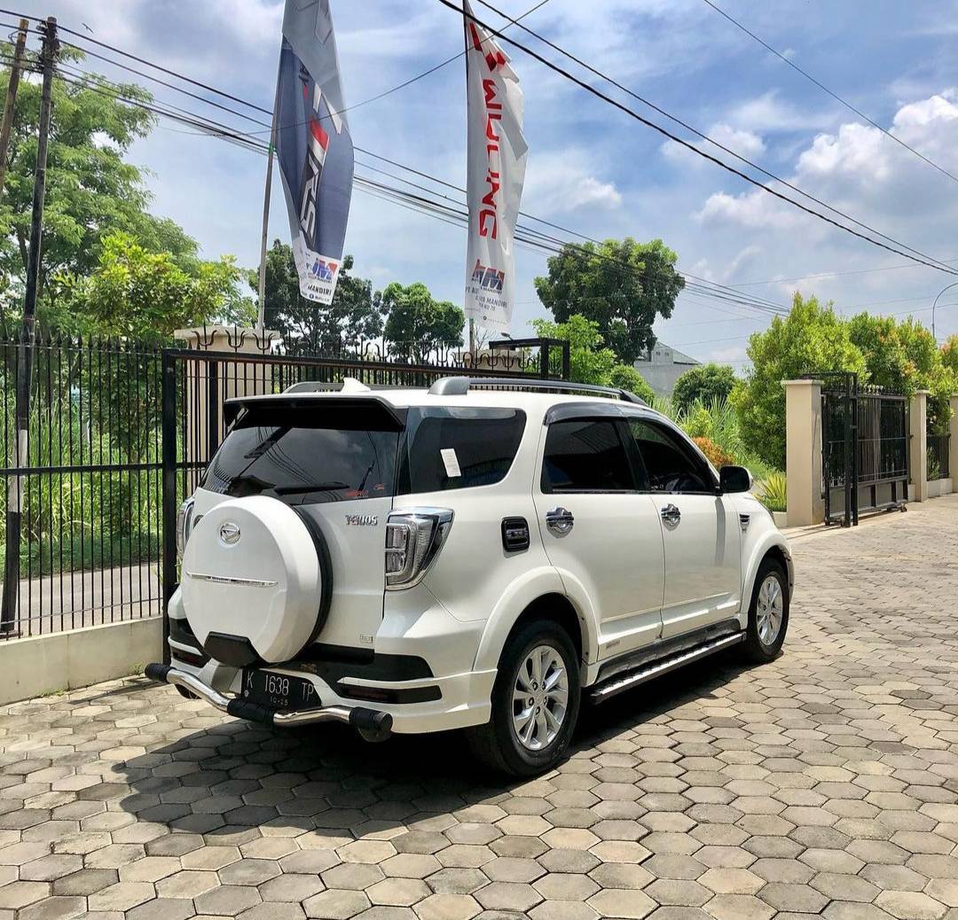 Old 2015 Daihatsu Terios R M/T R M/T